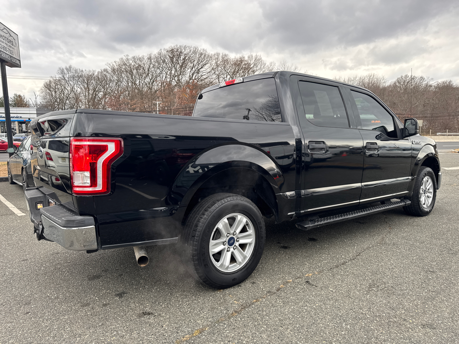 2017 Ford F150 SuperCrew Cab XLT Pickup 4D 5 1/2 ft 10