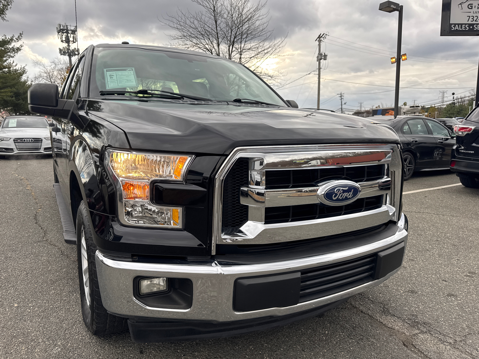 2017 Ford F150 SuperCrew Cab XLT Pickup 4D 5 1/2 ft 14