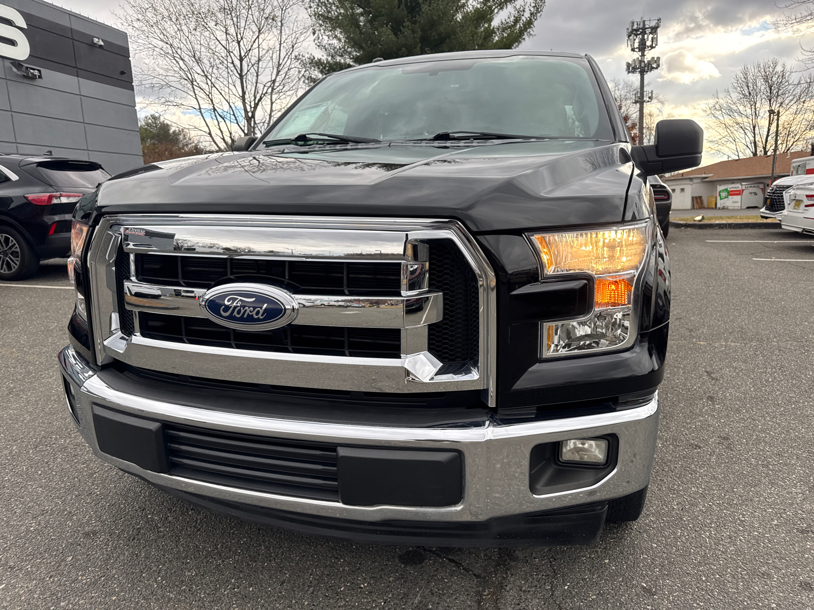 2017 Ford F150 SuperCrew Cab XLT Pickup 4D 5 1/2 ft 16