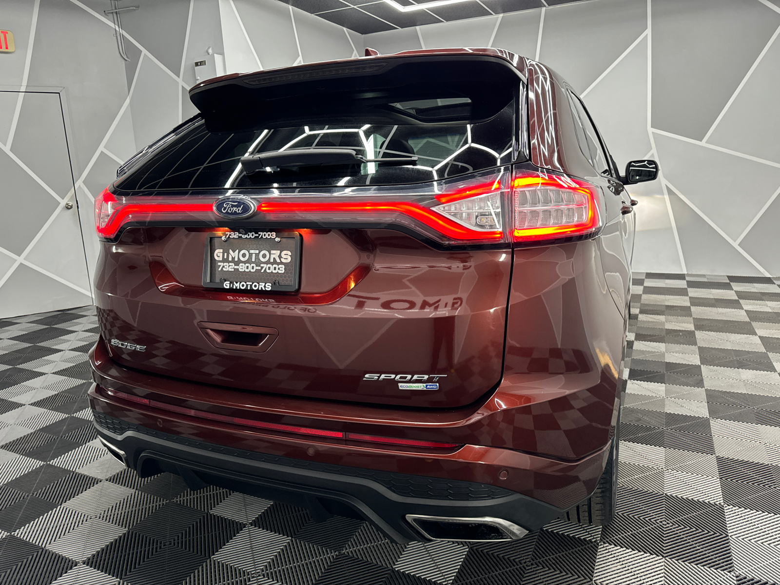 2016 Ford Edge  8