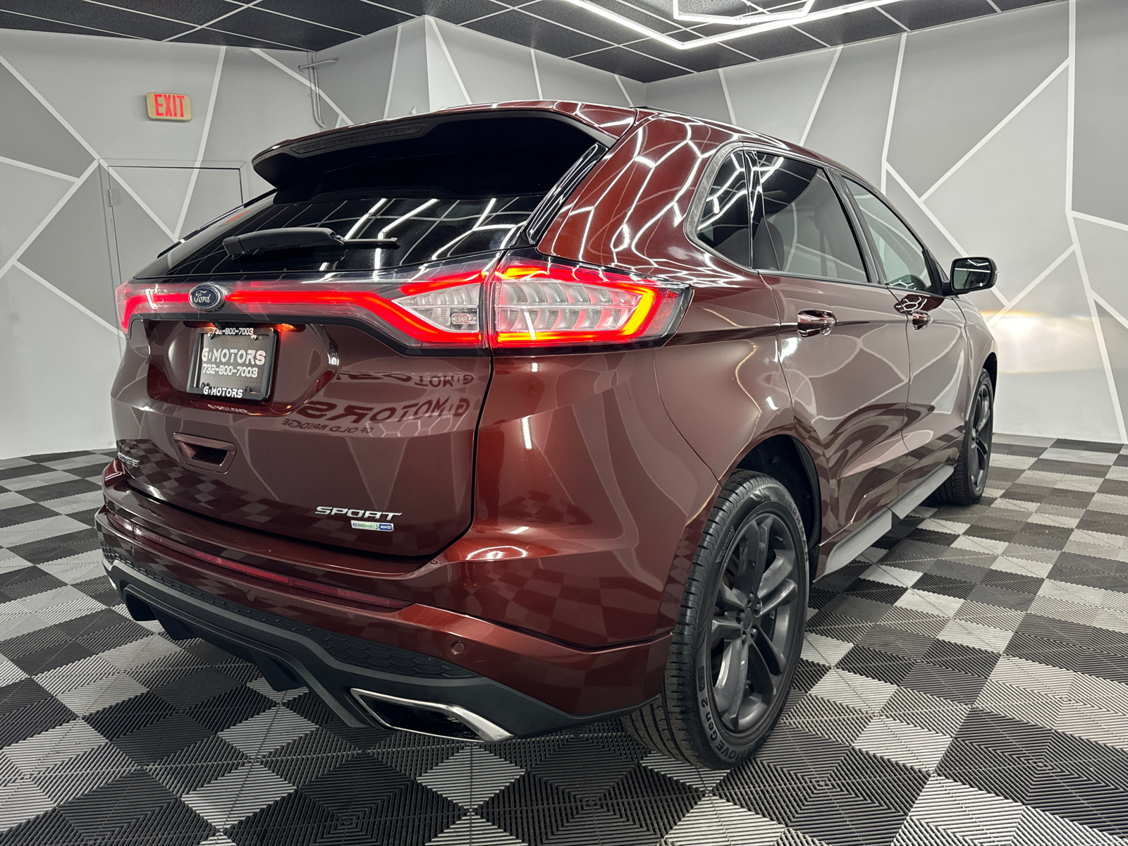 2016 Ford Edge  9