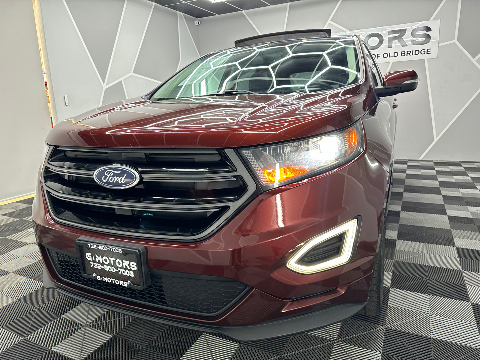 2016 Ford Edge  16