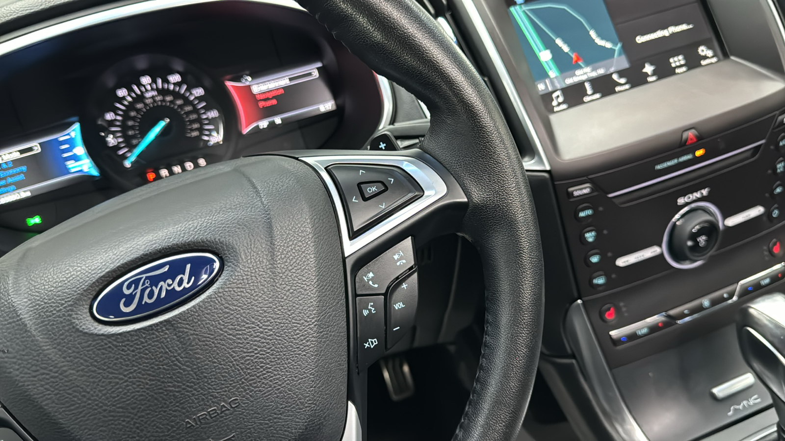 2016 Ford Edge  45