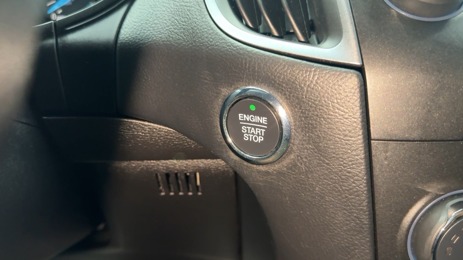 2019 Ford Edge SE Sport Utility 4D 59