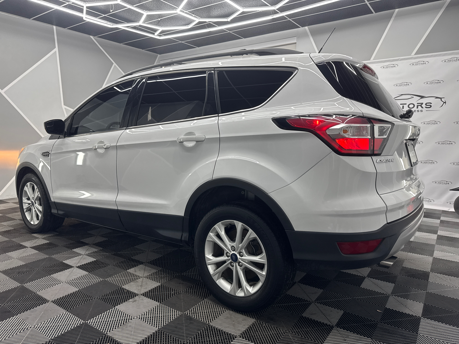 2018 Ford Escape SE Sport Utility 4D 4