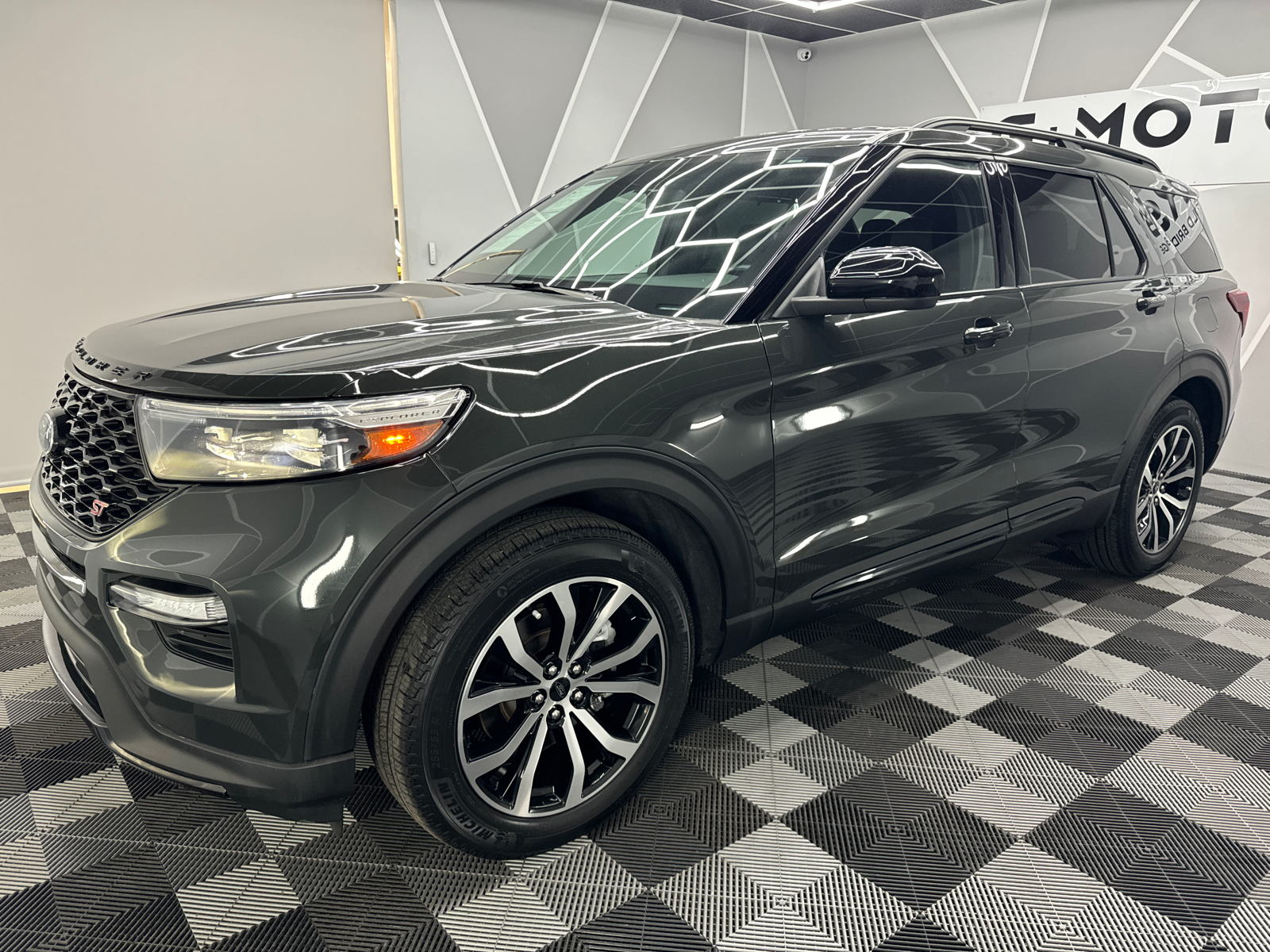 2022 Ford Explorer ST Sport Utility 4D 2