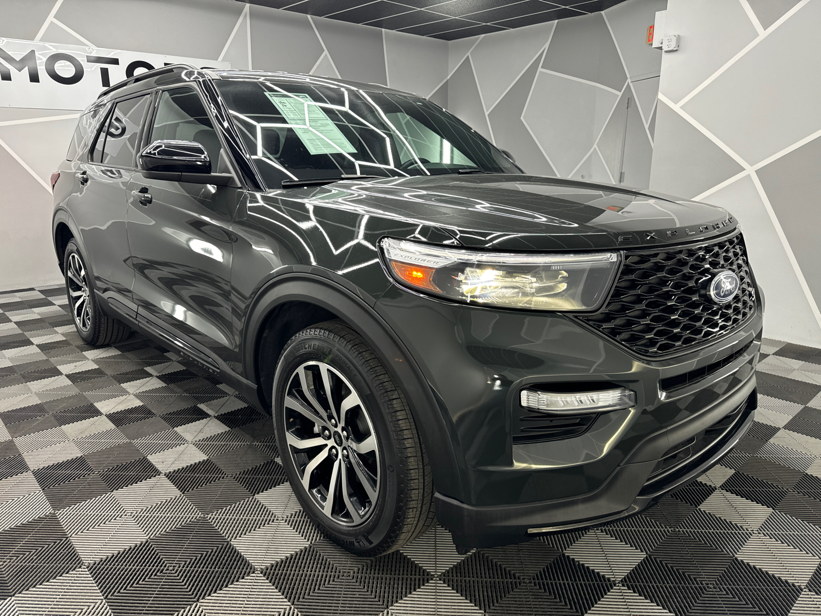 2022 Ford Explorer ST Sport Utility 4D 13