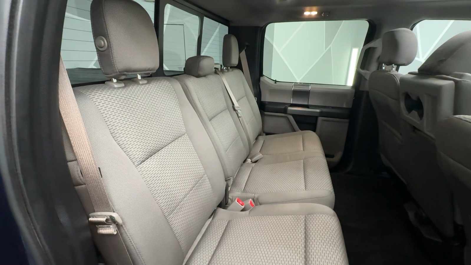 2016 Ford F150 SuperCrew Cab XLT Pickup 4D 5 1/2 ft 31