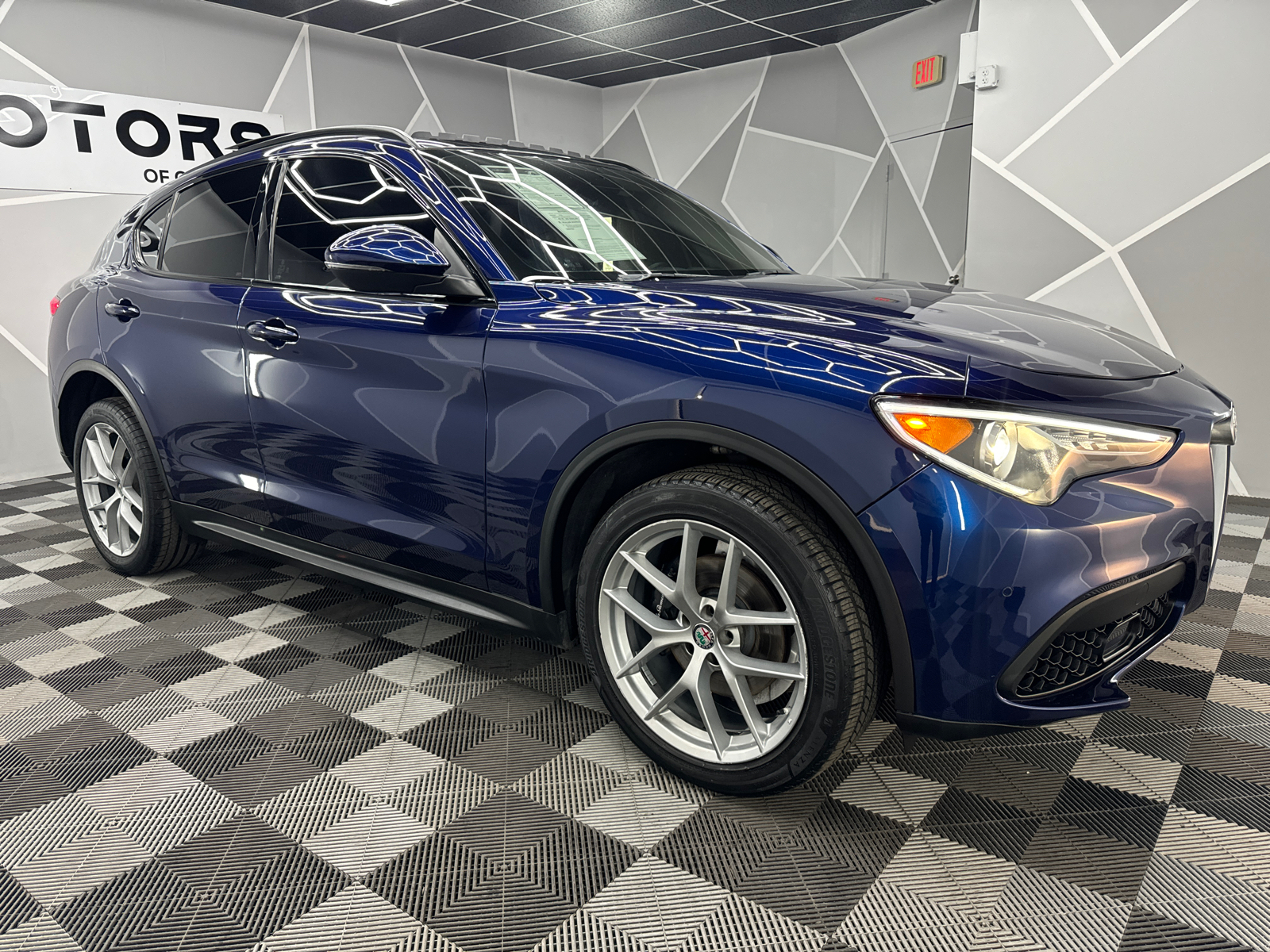 2018 Alfa Romeo Stelvio Sport SUV 4D 12