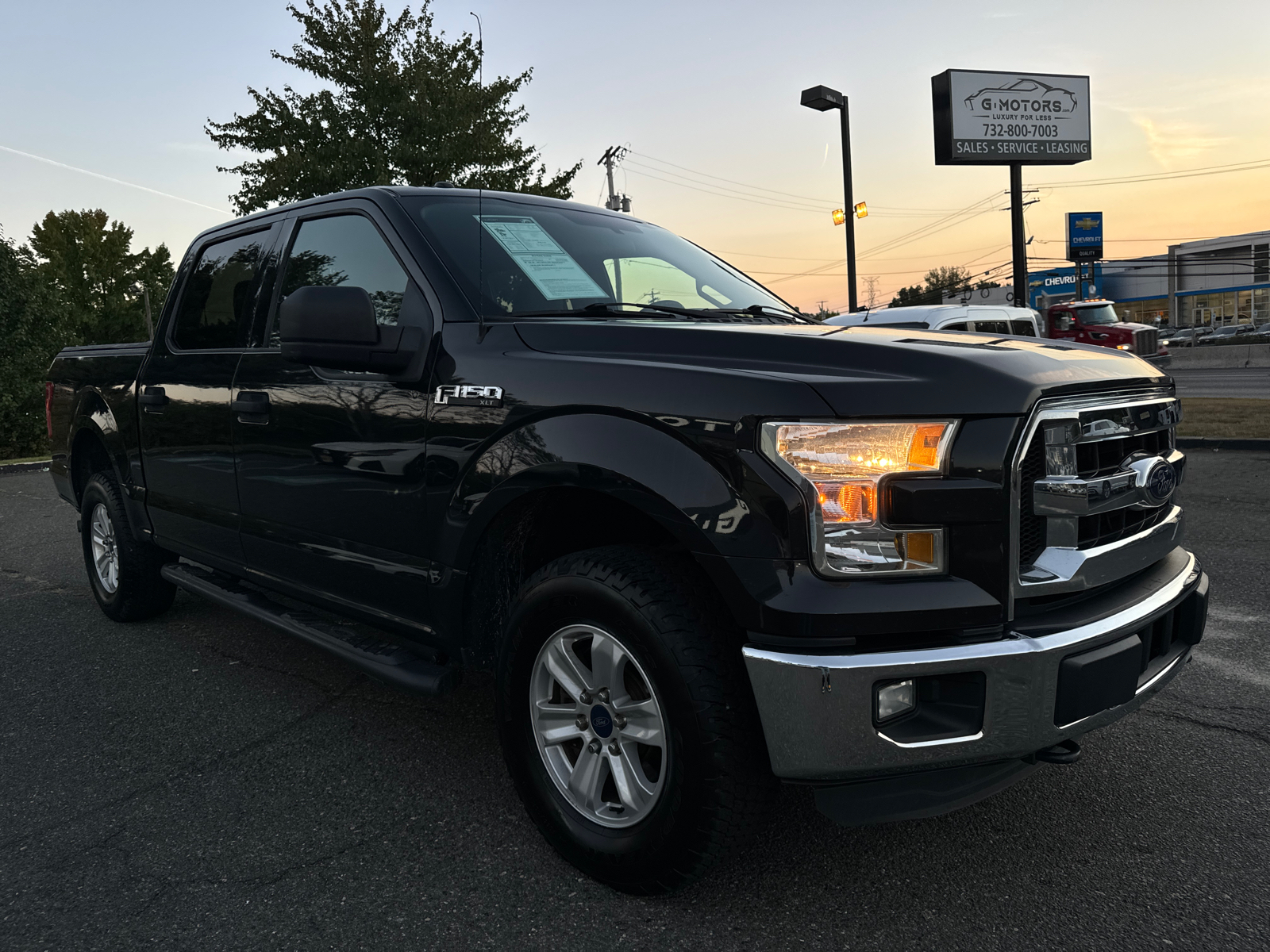 2015 Ford F150 SuperCrew Cab XLT Pickup 4D 5 1/2 ft 13