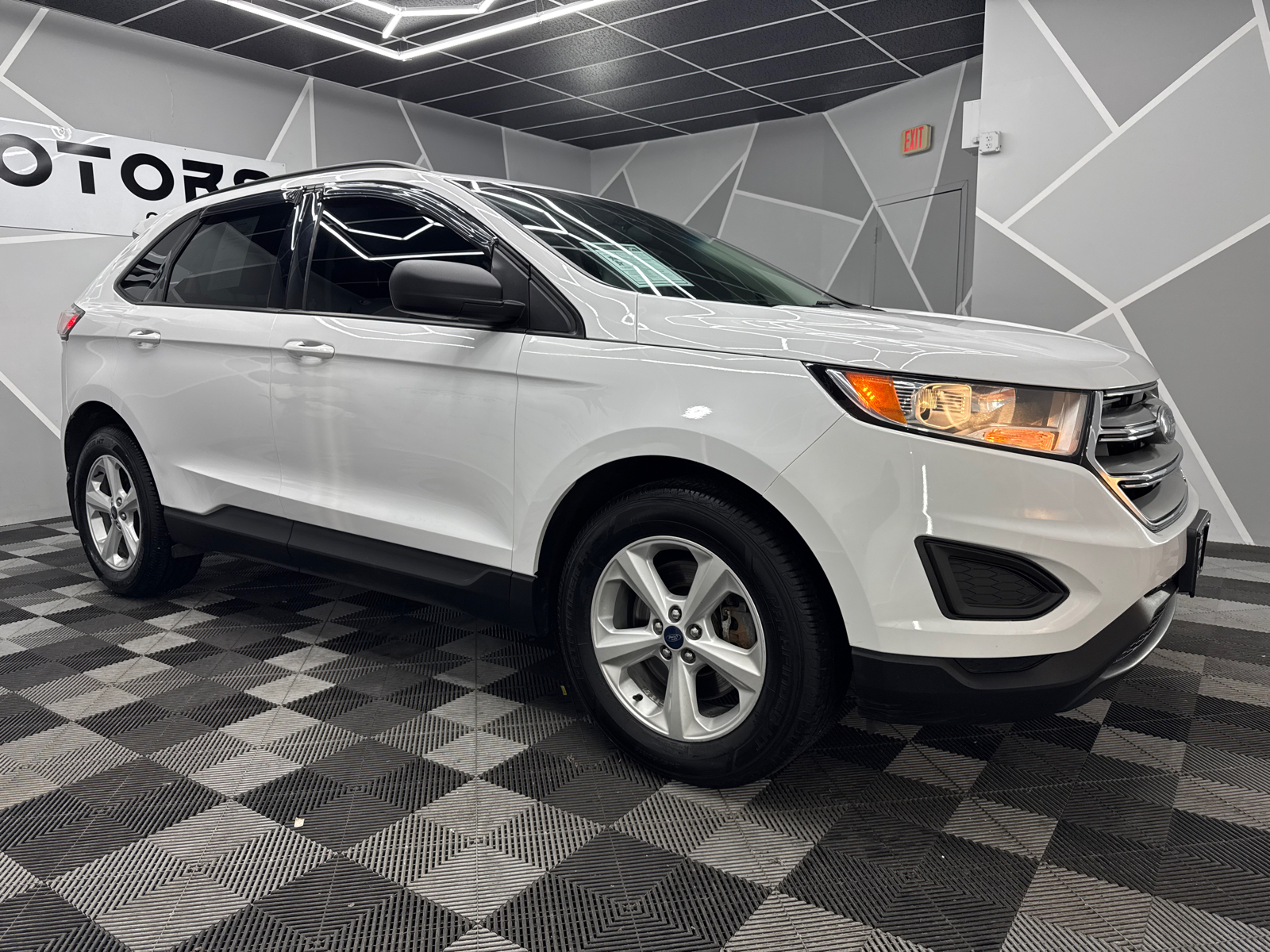 2018 Ford Edge SE Sport Utility 4D 12