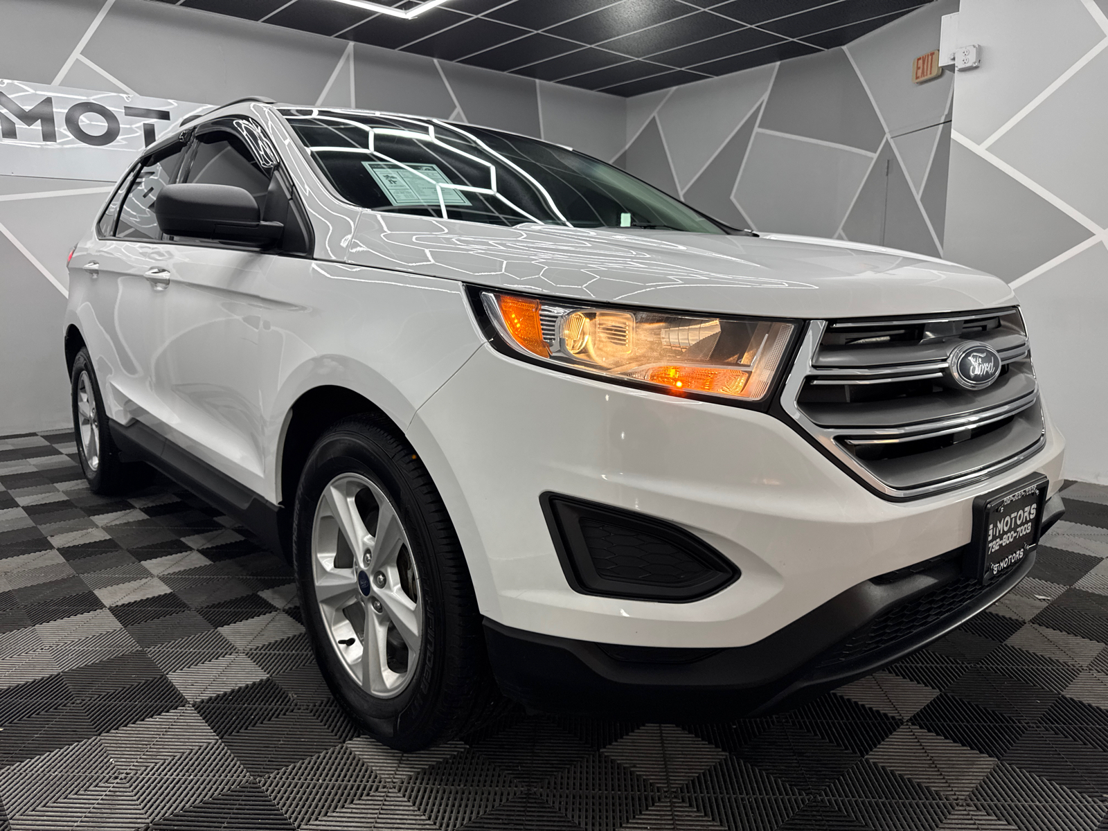 2018 Ford Edge SE Sport Utility 4D 13