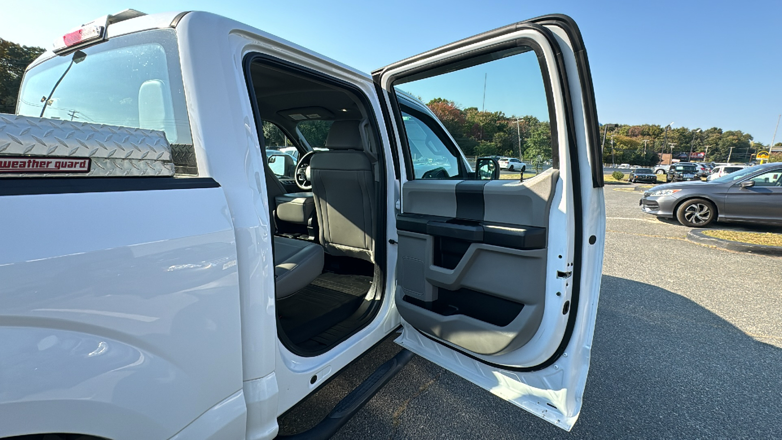 2018 Ford F150 SuperCrew Cab XL Pickup 4D 5 1/2 ft 23