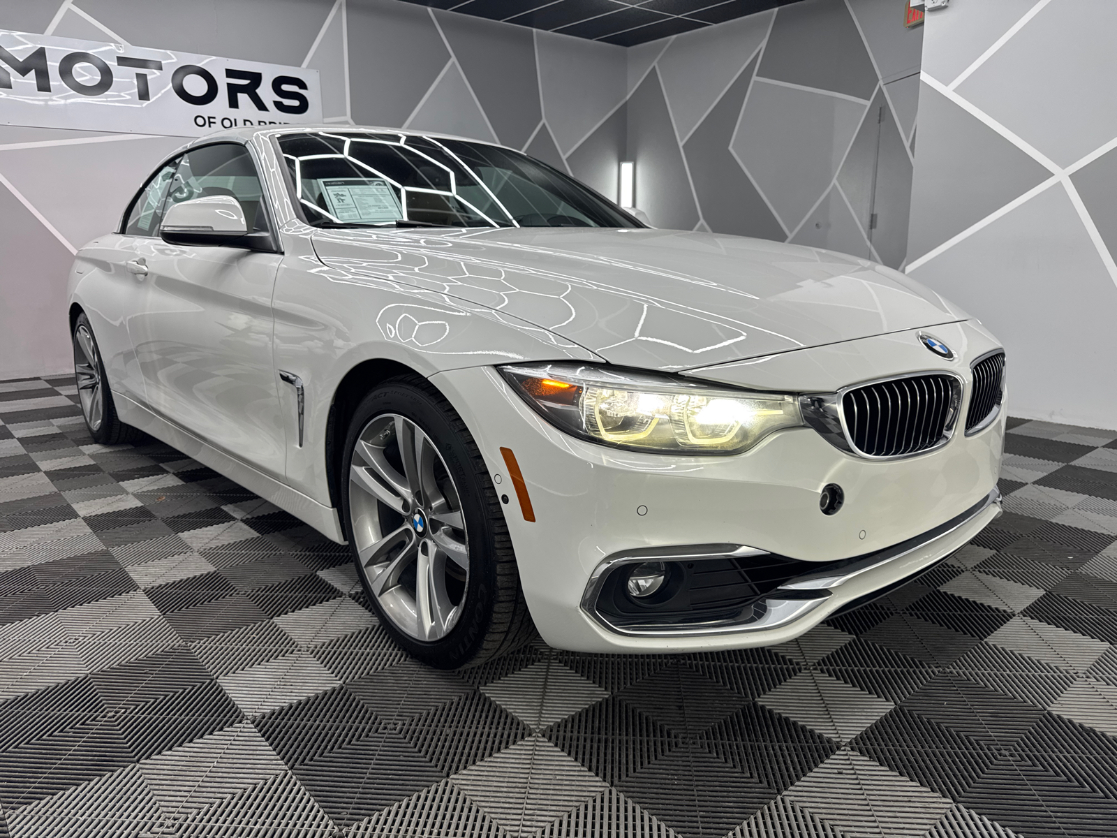 2018 BMW 4 Series 430i Convertible 2D 7