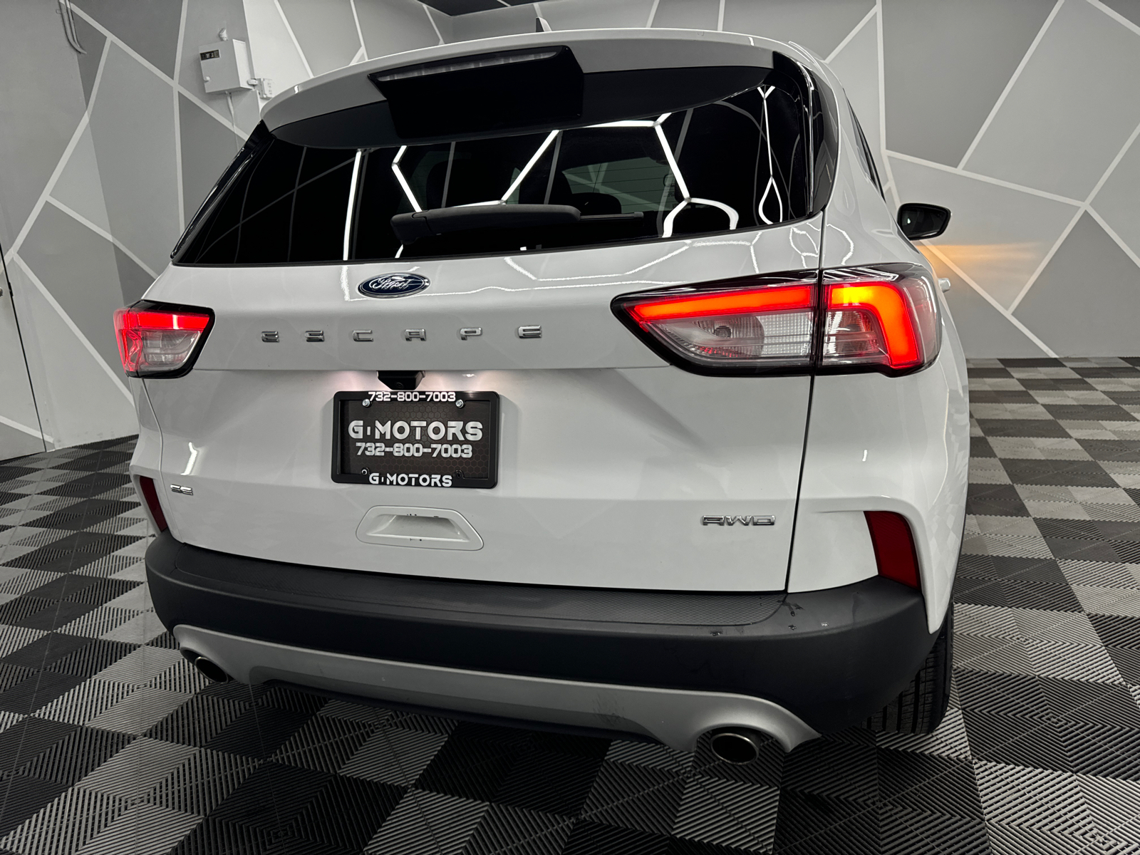 2020 Ford Escape  8