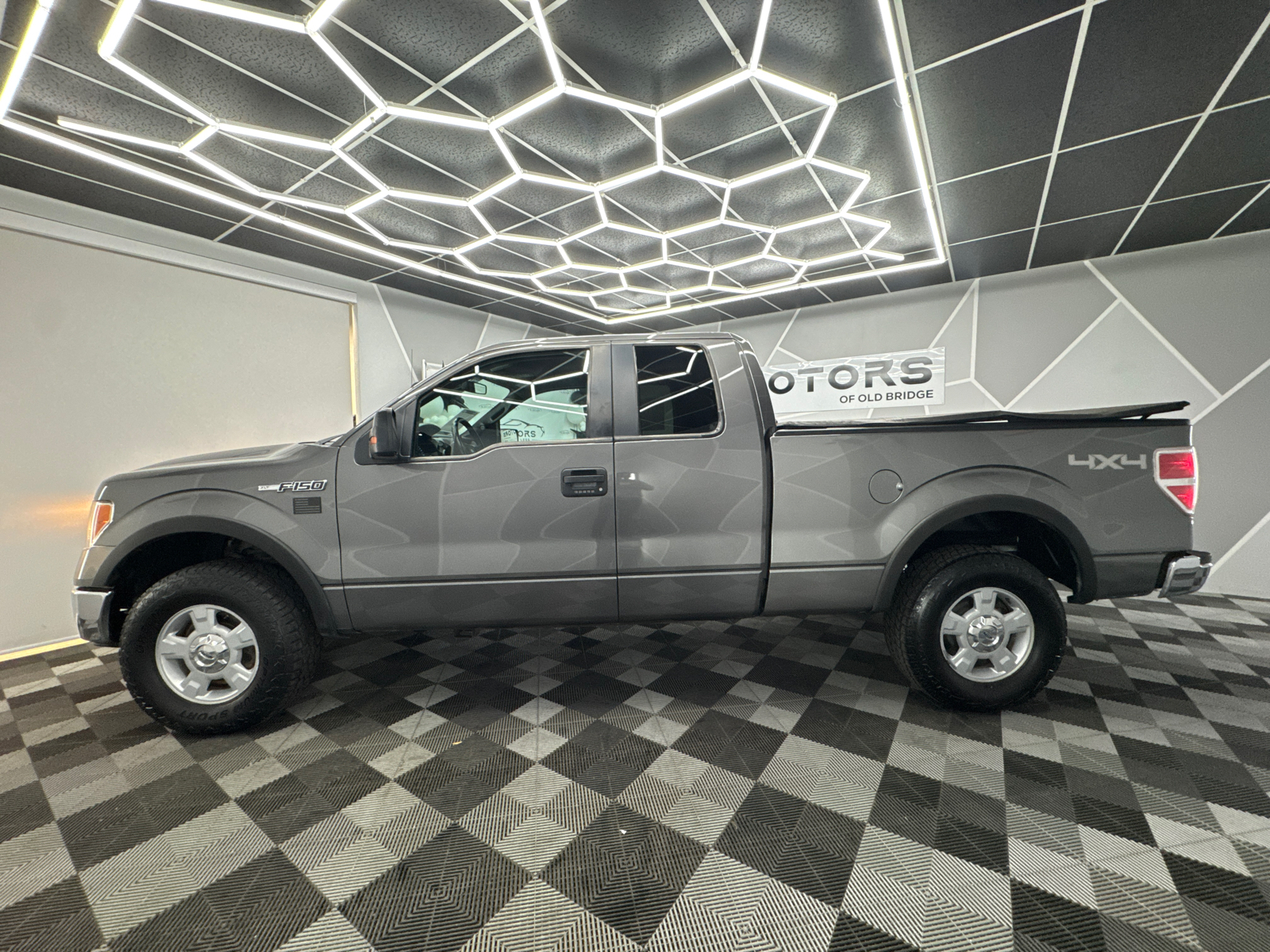 2013 Ford F150 Super Cab XLT Pickup 4D 6 1/2 ft 3