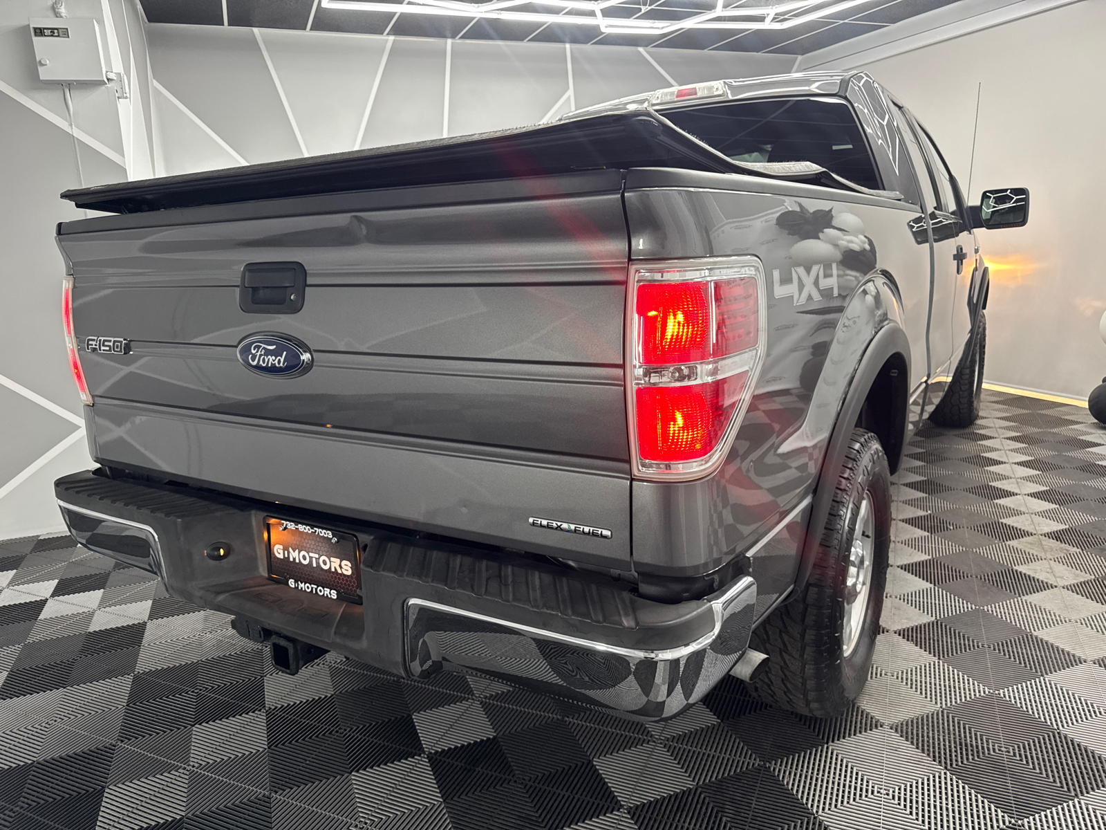 2013 Ford F150 Super Cab XLT Pickup 4D 6 1/2 ft 9