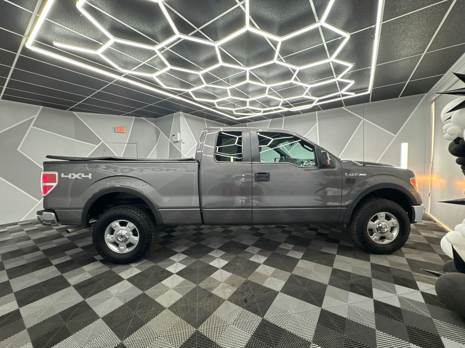 2013 Ford F150 Super Cab XLT Pickup 4D 6 1/2 ft 11