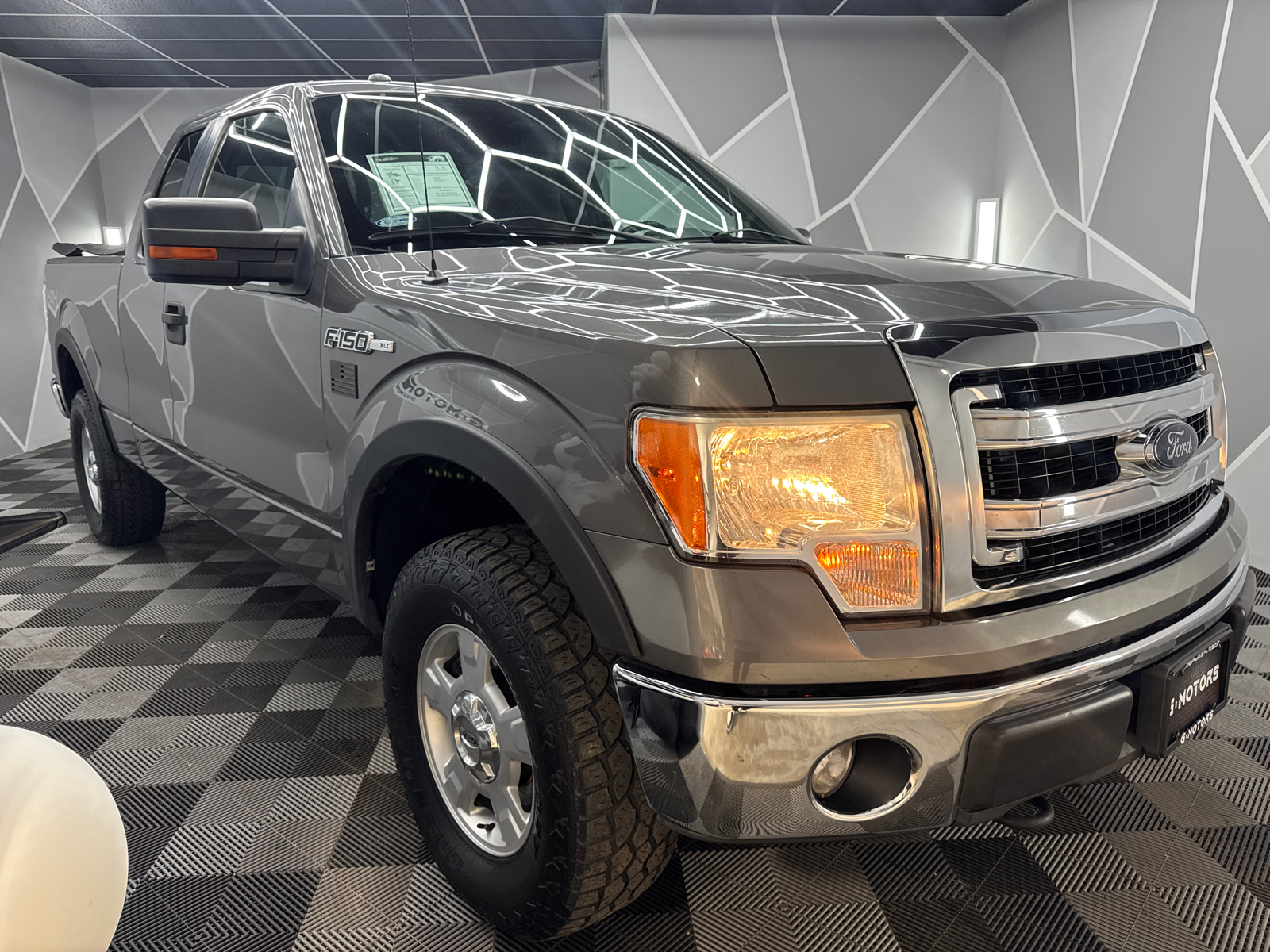 2013 Ford F150 Super Cab XLT Pickup 4D 6 1/2 ft 13