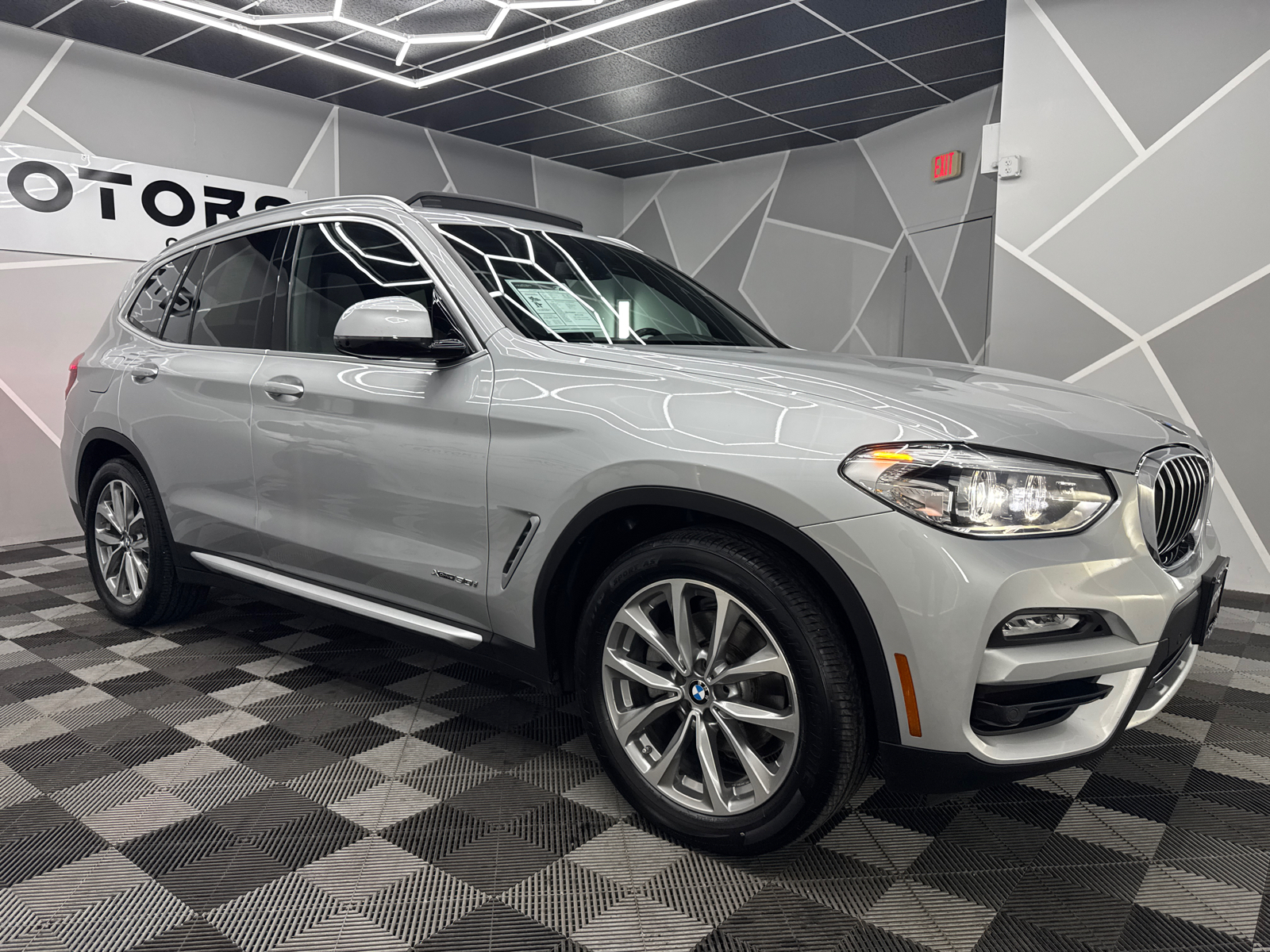 2018 BMW X3 xDrive30i Sport Utility 4D 12