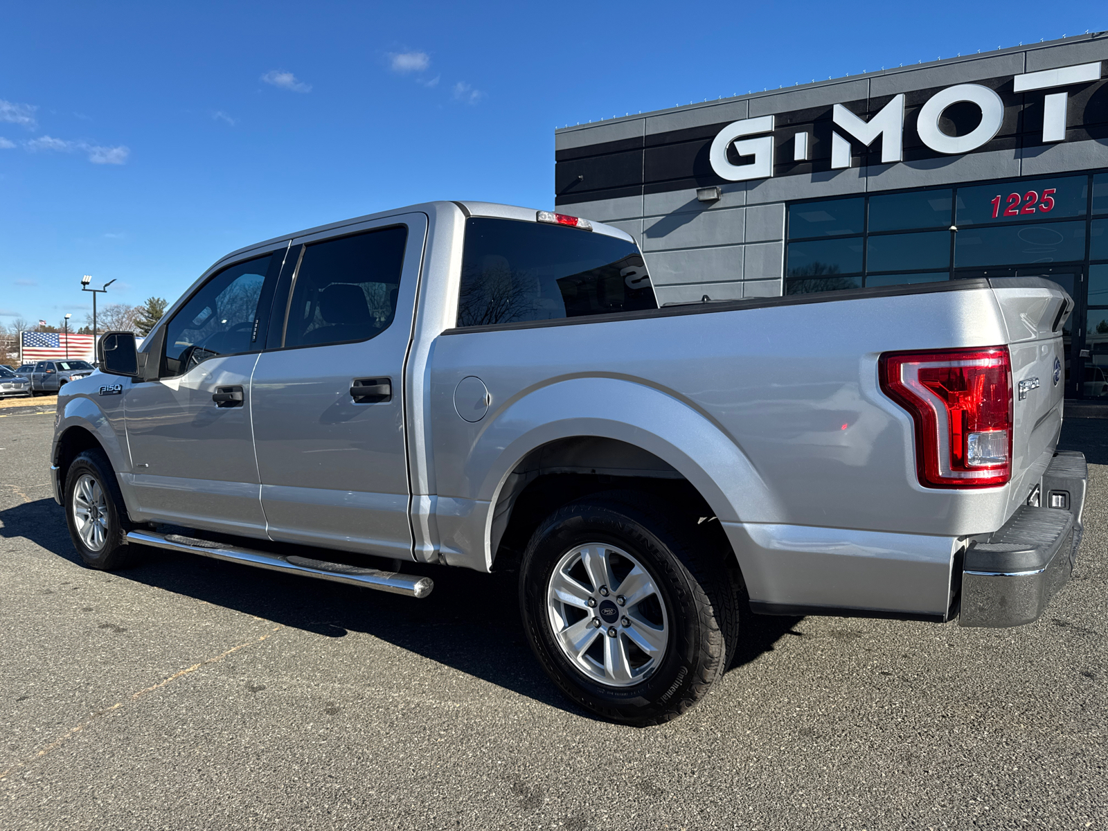 2015 Ford F150 SuperCrew Cab XLT Pickup 4D 5 1/2 ft 4