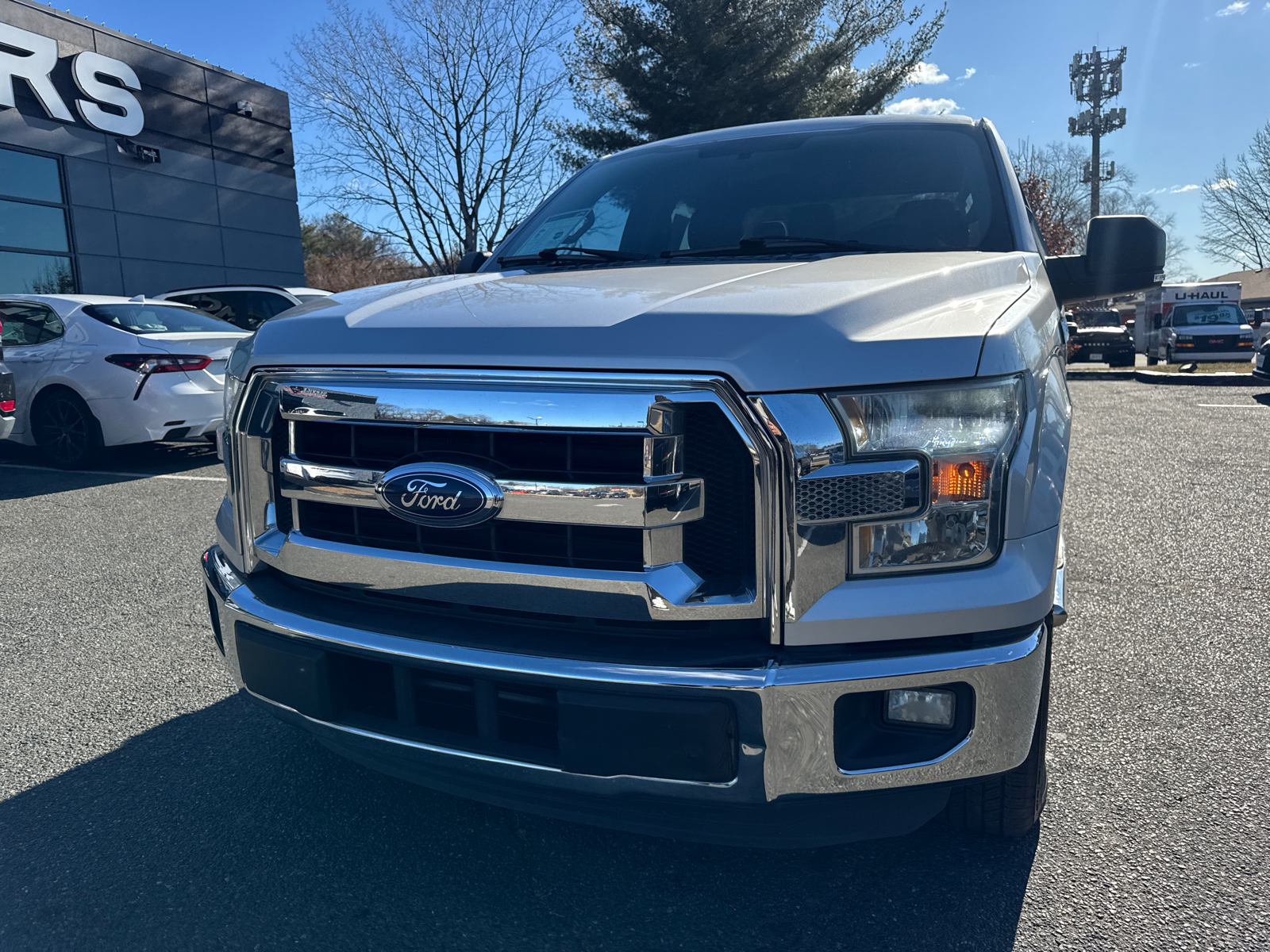 2015 Ford F150 SuperCrew Cab XLT Pickup 4D 5 1/2 ft 16