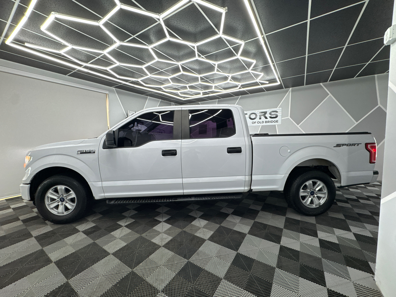 2016 Ford F150 SuperCrew Cab XL Pickup 4D 6 1/2 ft 3