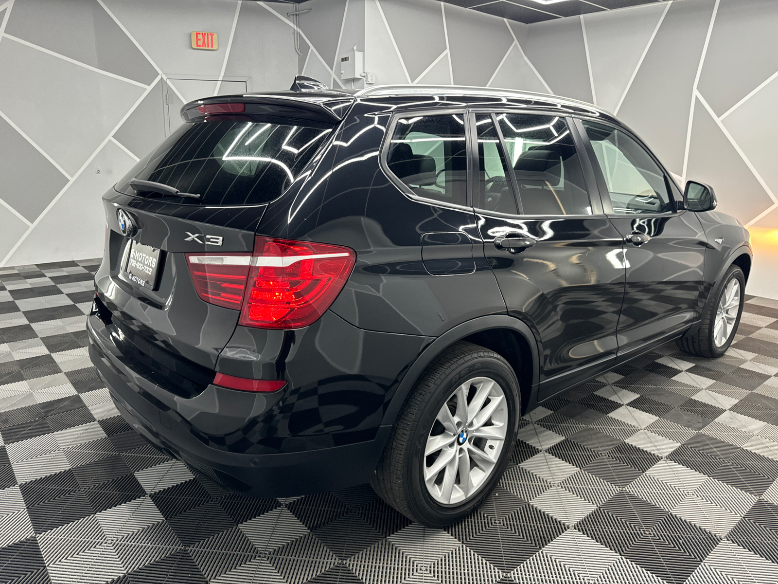 2016 BMW X3 xDrive28i Sport Utility 4D 10