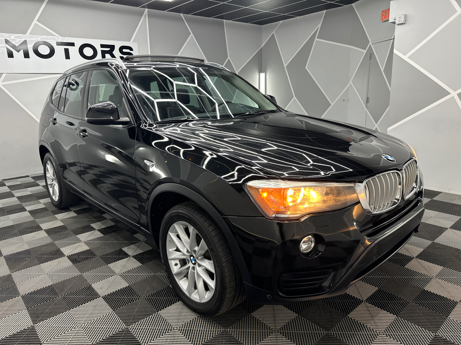 2016 BMW X3 xDrive28i Sport Utility 4D 13