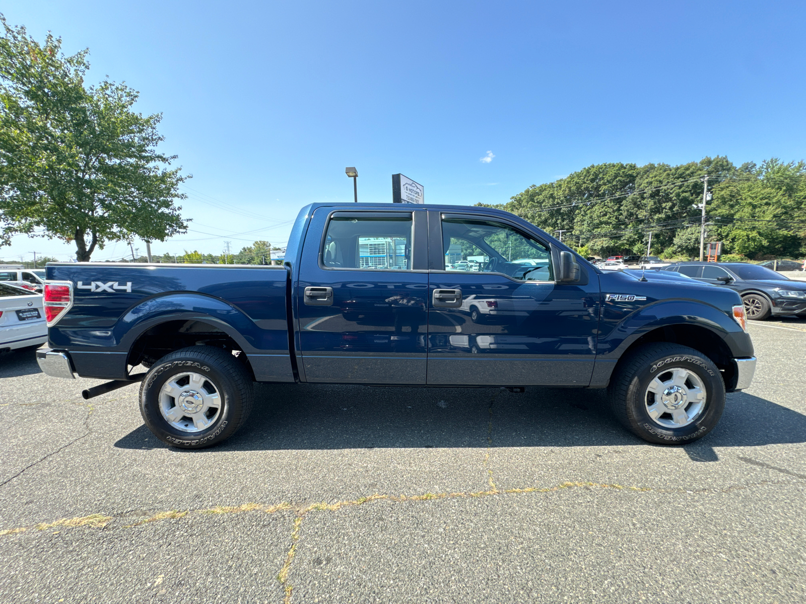 2013 Ford F150 SuperCrew Cab XLT Pickup 4D 5 1/2 ft 11