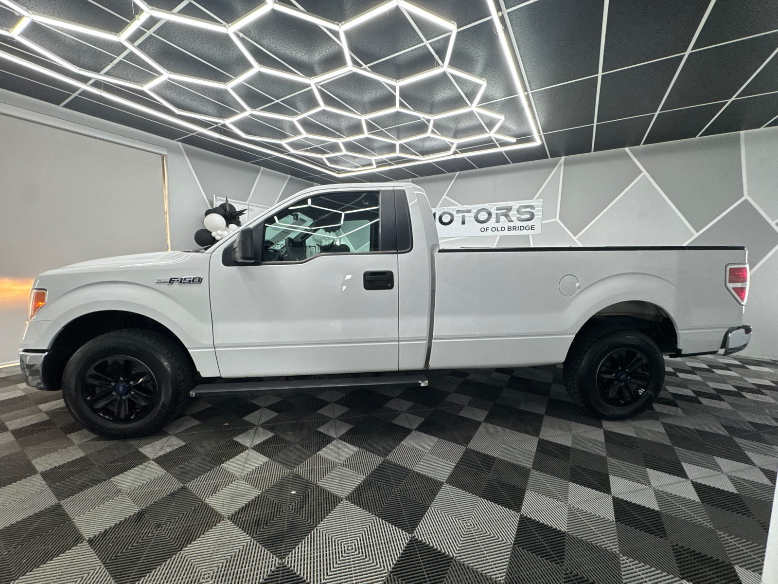 2013 Ford F150 Regular Cab XL Pickup 2D 8 ft 3