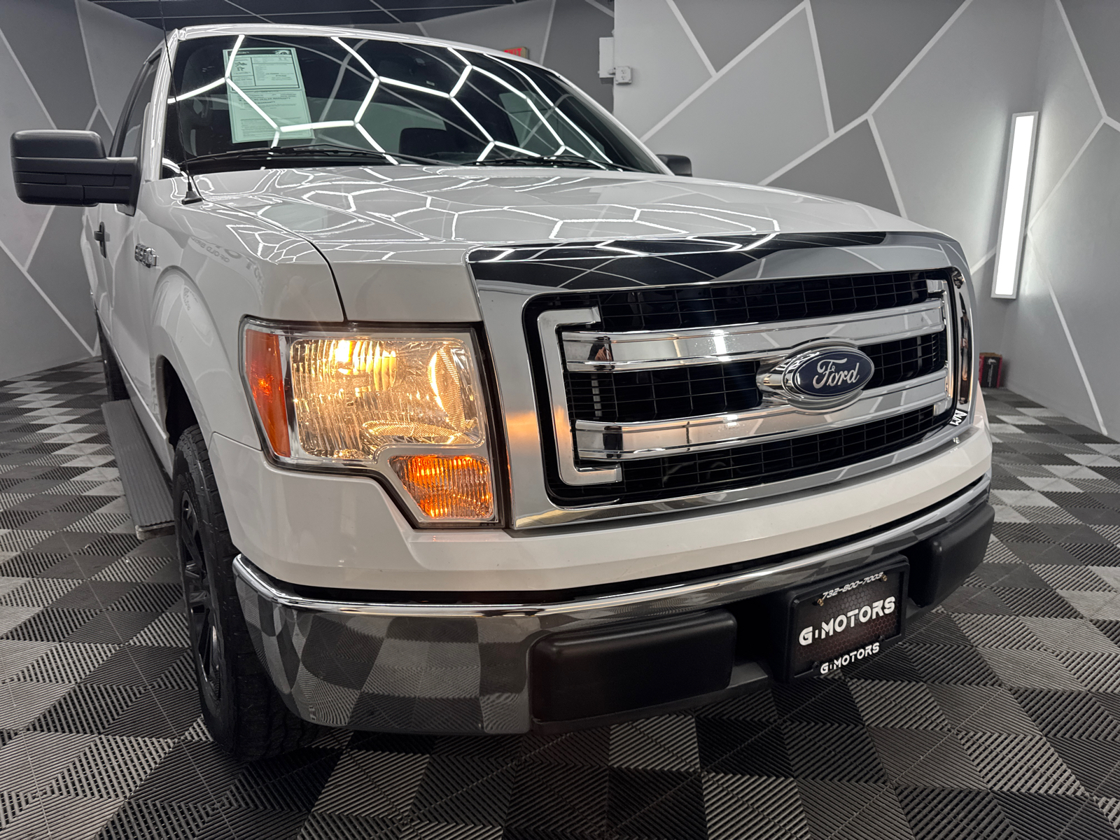 2013 Ford F150 Regular Cab XL Pickup 2D 8 ft 14