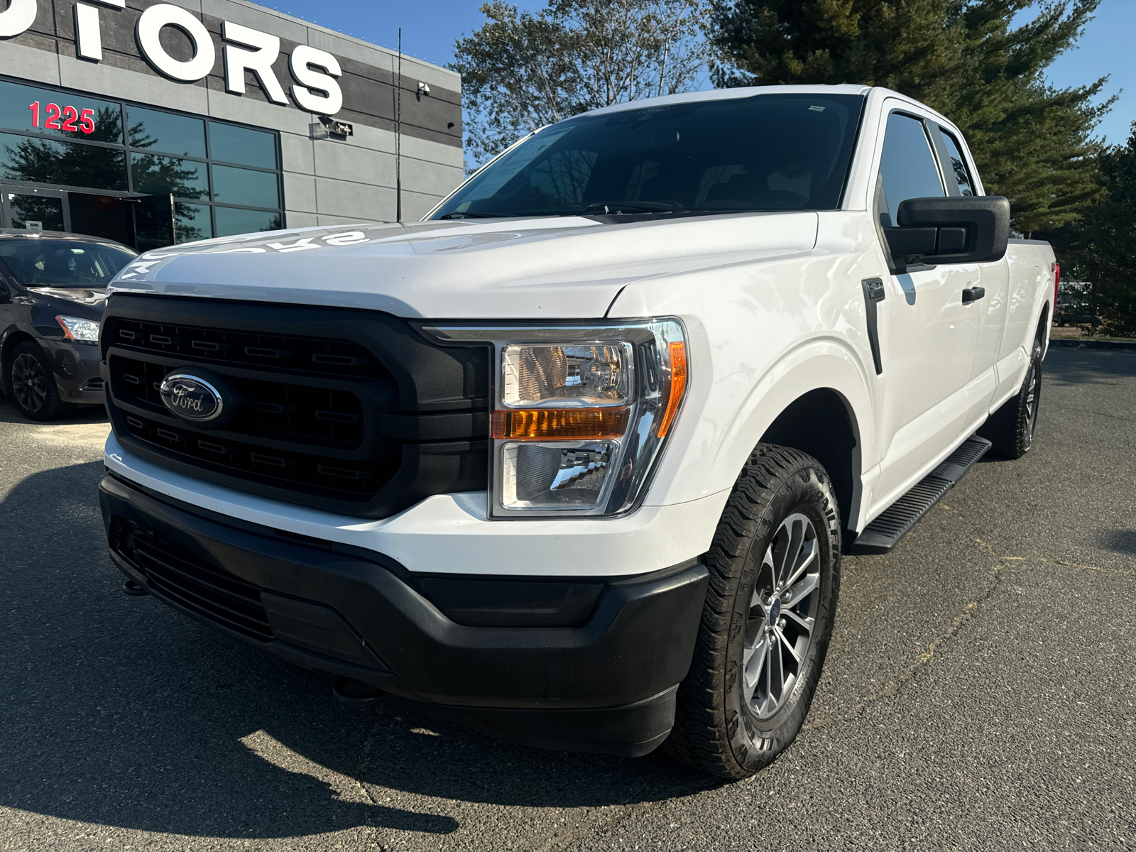 2021 Ford F150 Super Cab XL Pickup 4D 8 ft 17