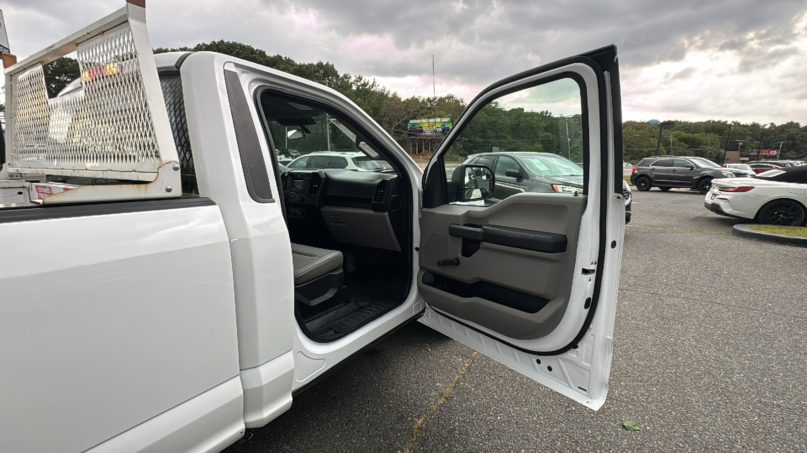 2019 Ford F150 Regular Cab XLT Pickup 2D 8 ft 23