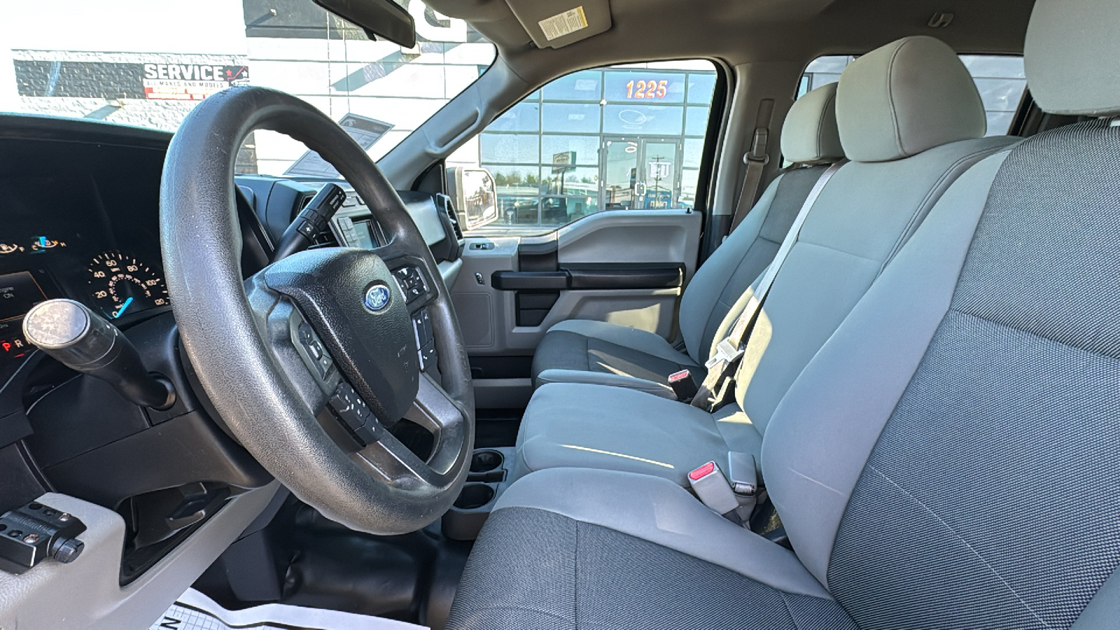 2015 Ford F-150  35