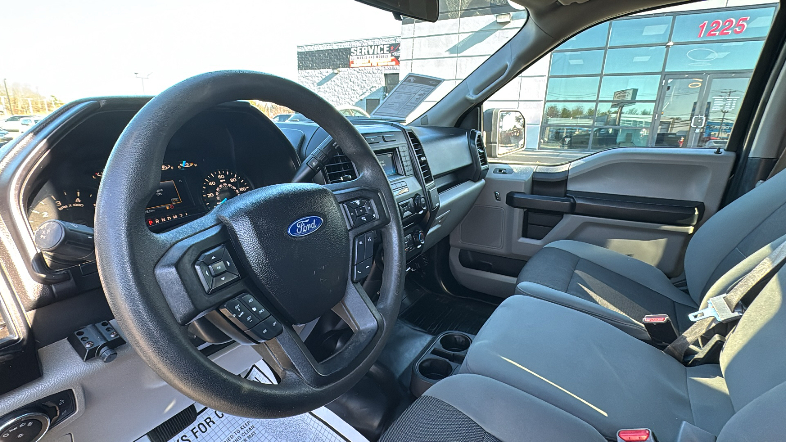 2015 Ford F-150  37