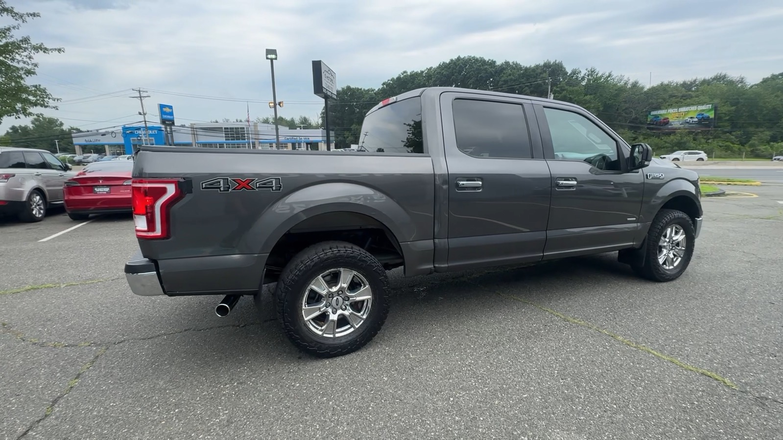 2015 Ford F150 SuperCrew Cab XLT Pickup 4D 6 1/2 ft 12