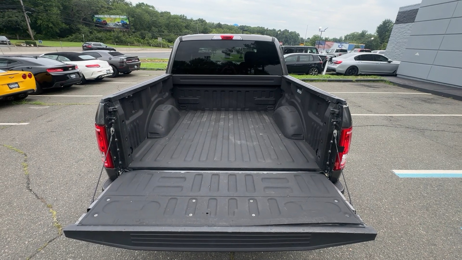 2015 Ford F150 SuperCrew Cab XLT Pickup 4D 6 1/2 ft 23