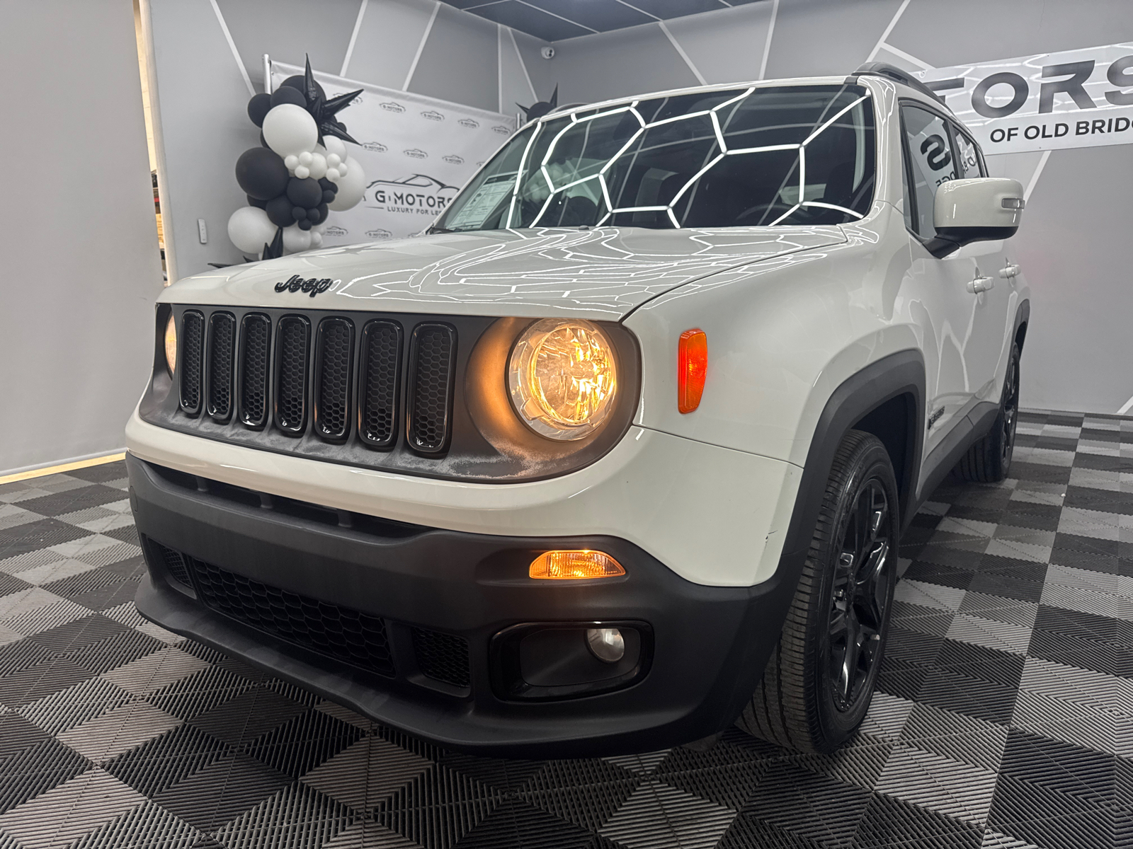 2017 Jeep Renegade Latitude Sport Utility 4D 1