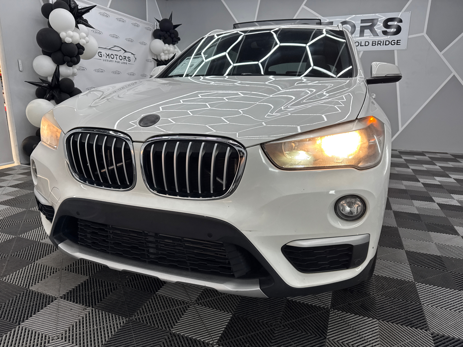 2016 BMW X1 xDrive28i Sport Utility 4D 16