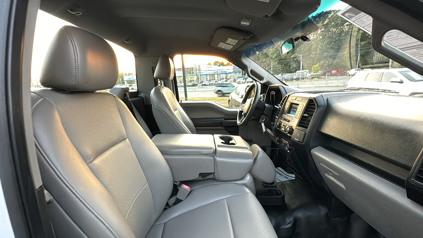 2018 Ford F150 Regular Cab XL Pickup 2D 8 ft 27