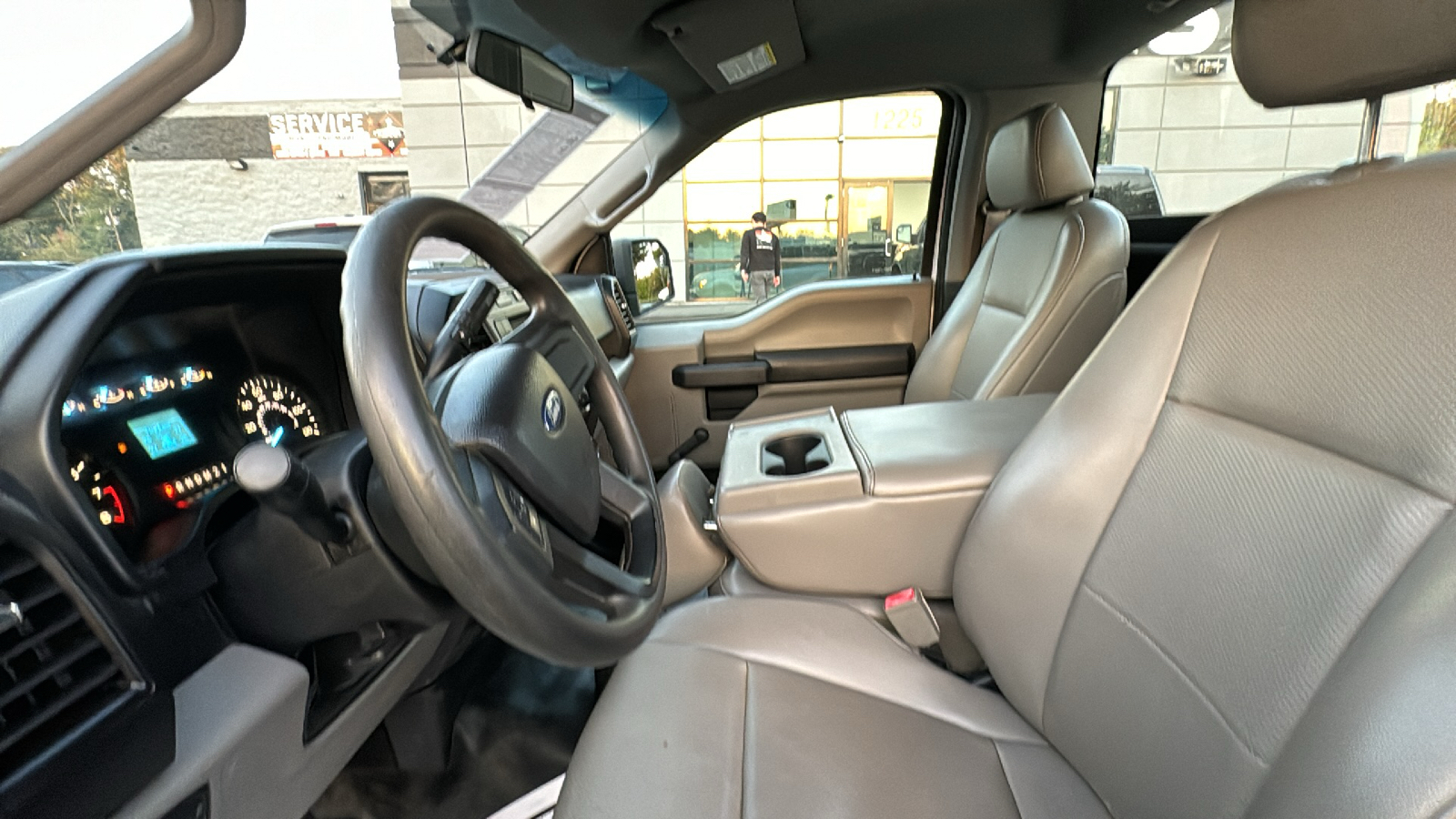 2018 Ford F150 Regular Cab XL Pickup 2D 8 ft 33