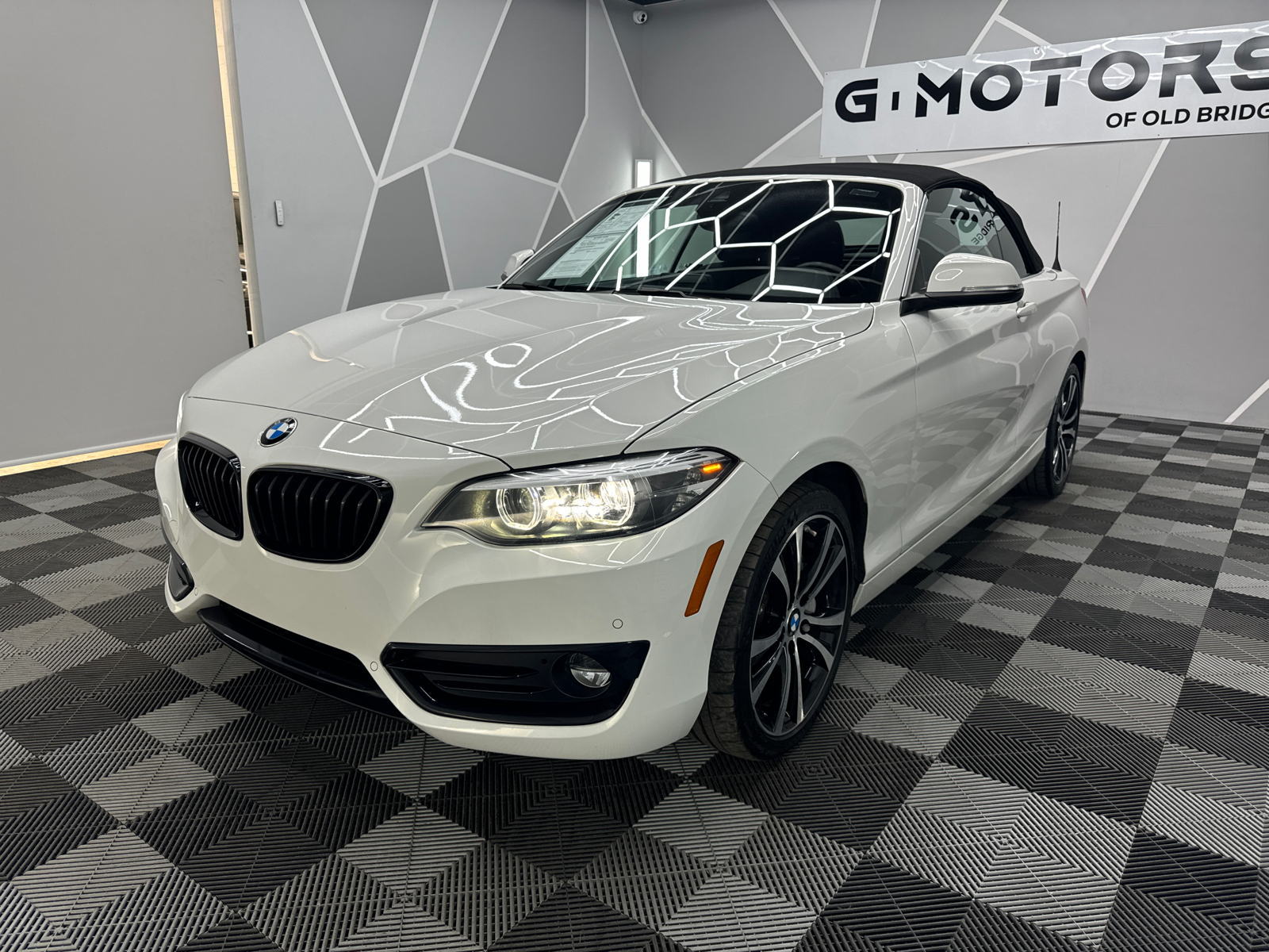 2021 BMW 2 Series 230i Convertible 2D 1