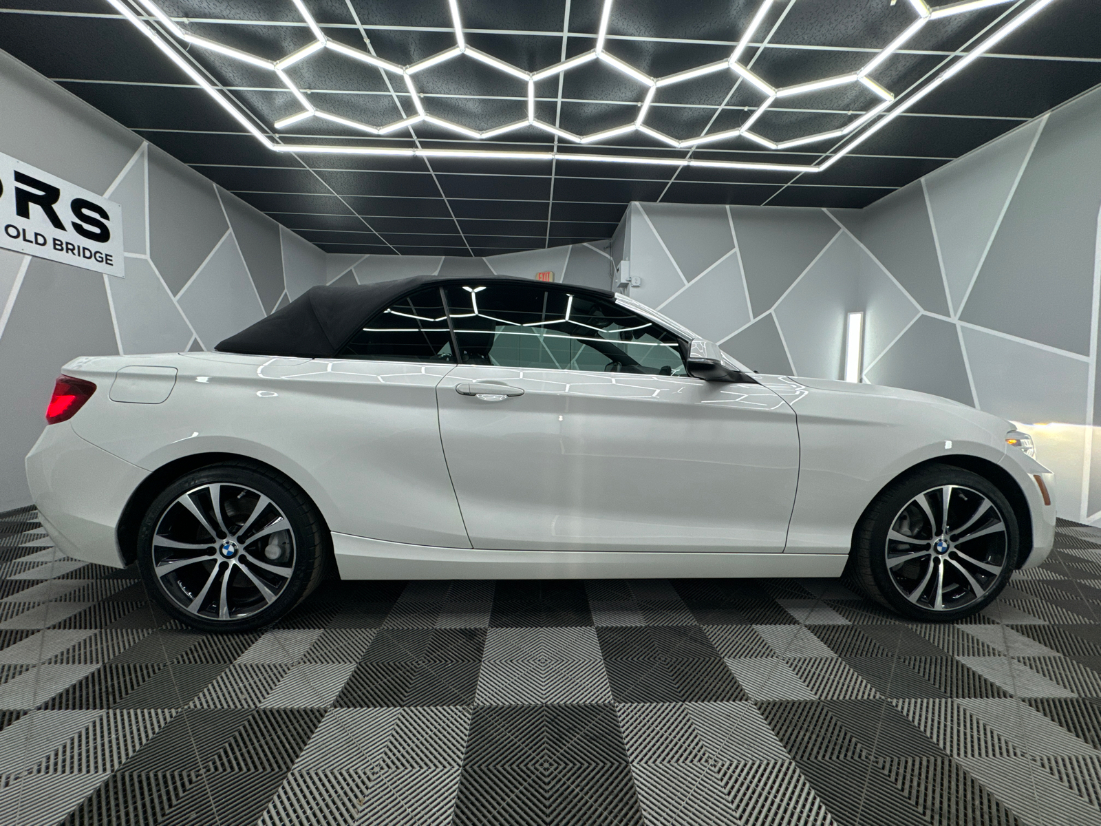 2021 BMW 2 Series 230i Convertible 2D 6