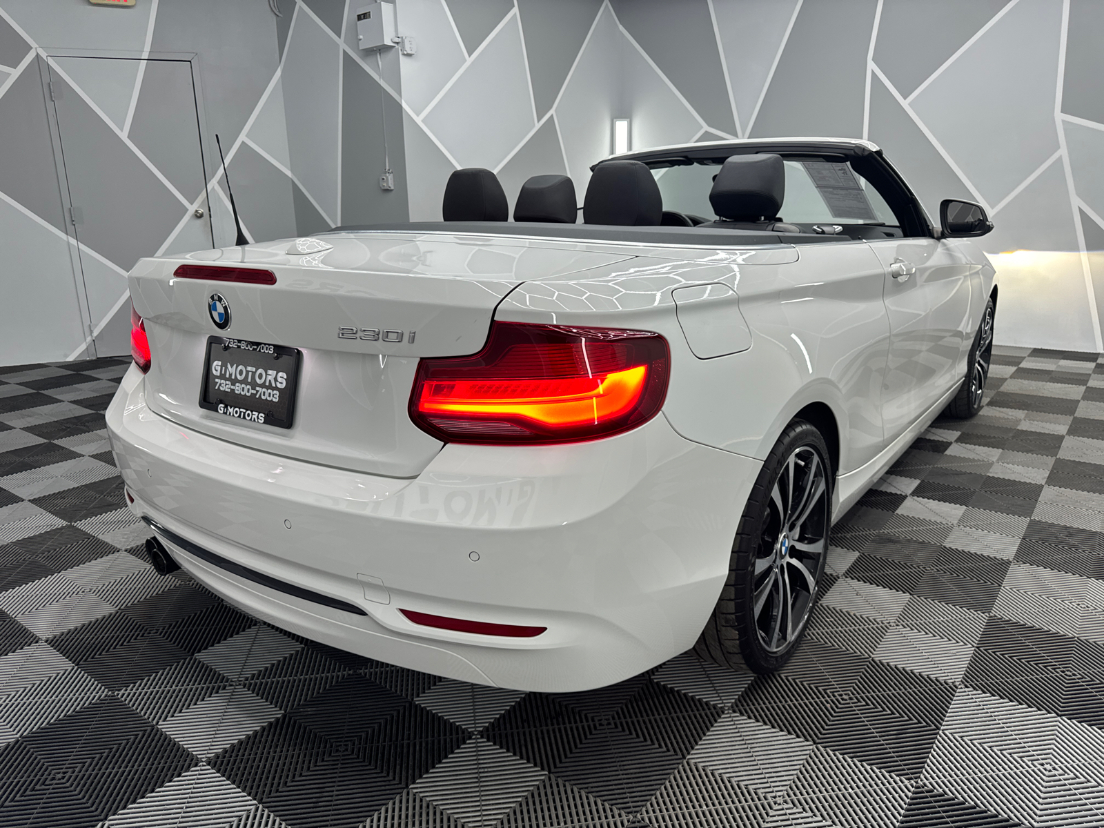 2021 BMW 2 Series 230i Convertible 2D 13