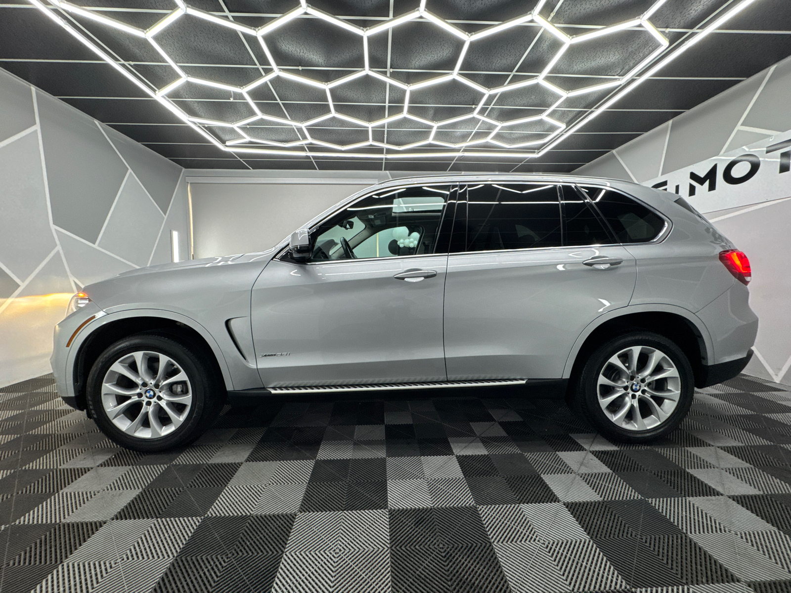 2014 BMW X5 xDrive35i Sport Utility 4D 3