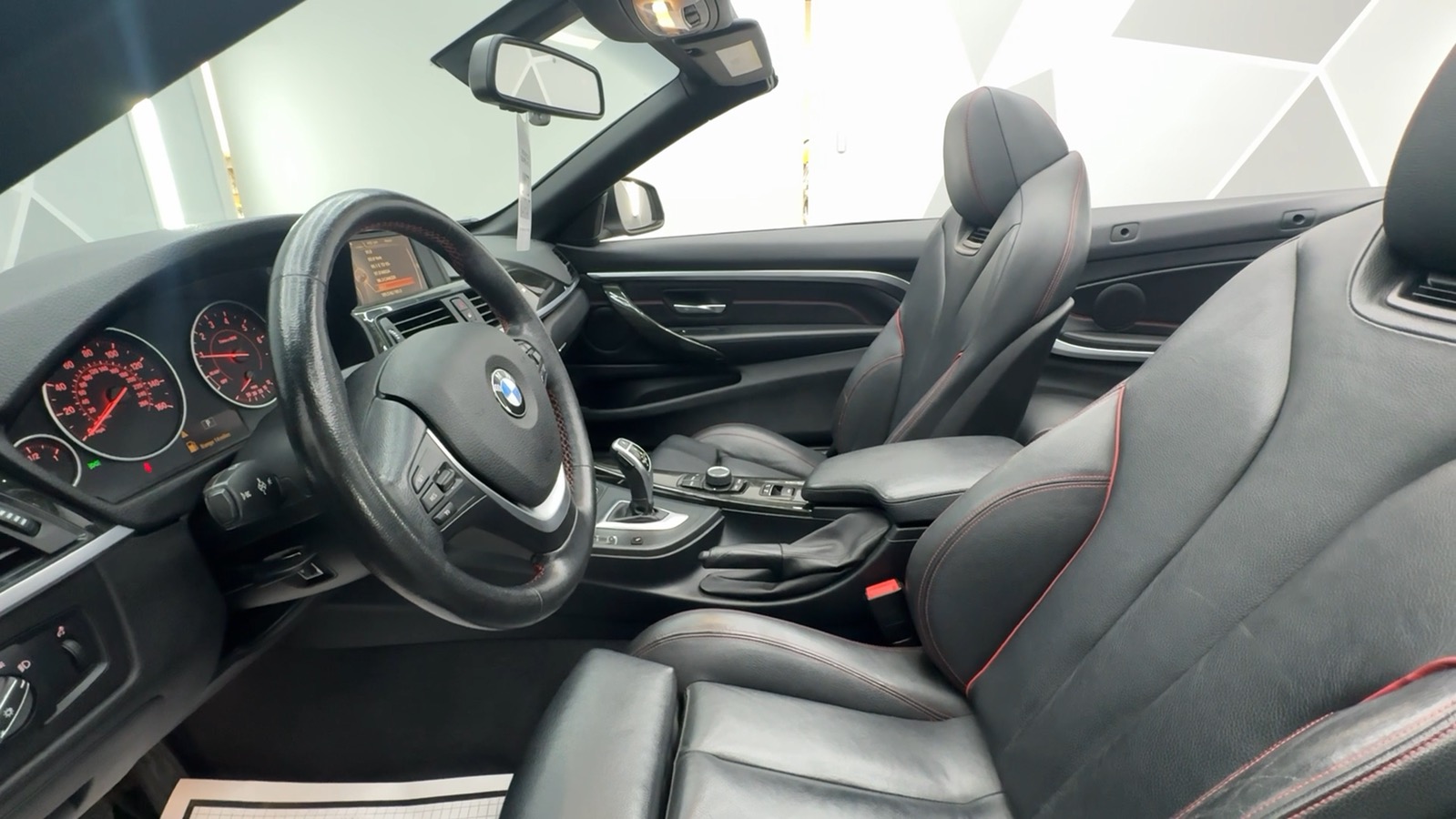 2017 BMW 4 Series 430i xDrive Convertible 2D 37
