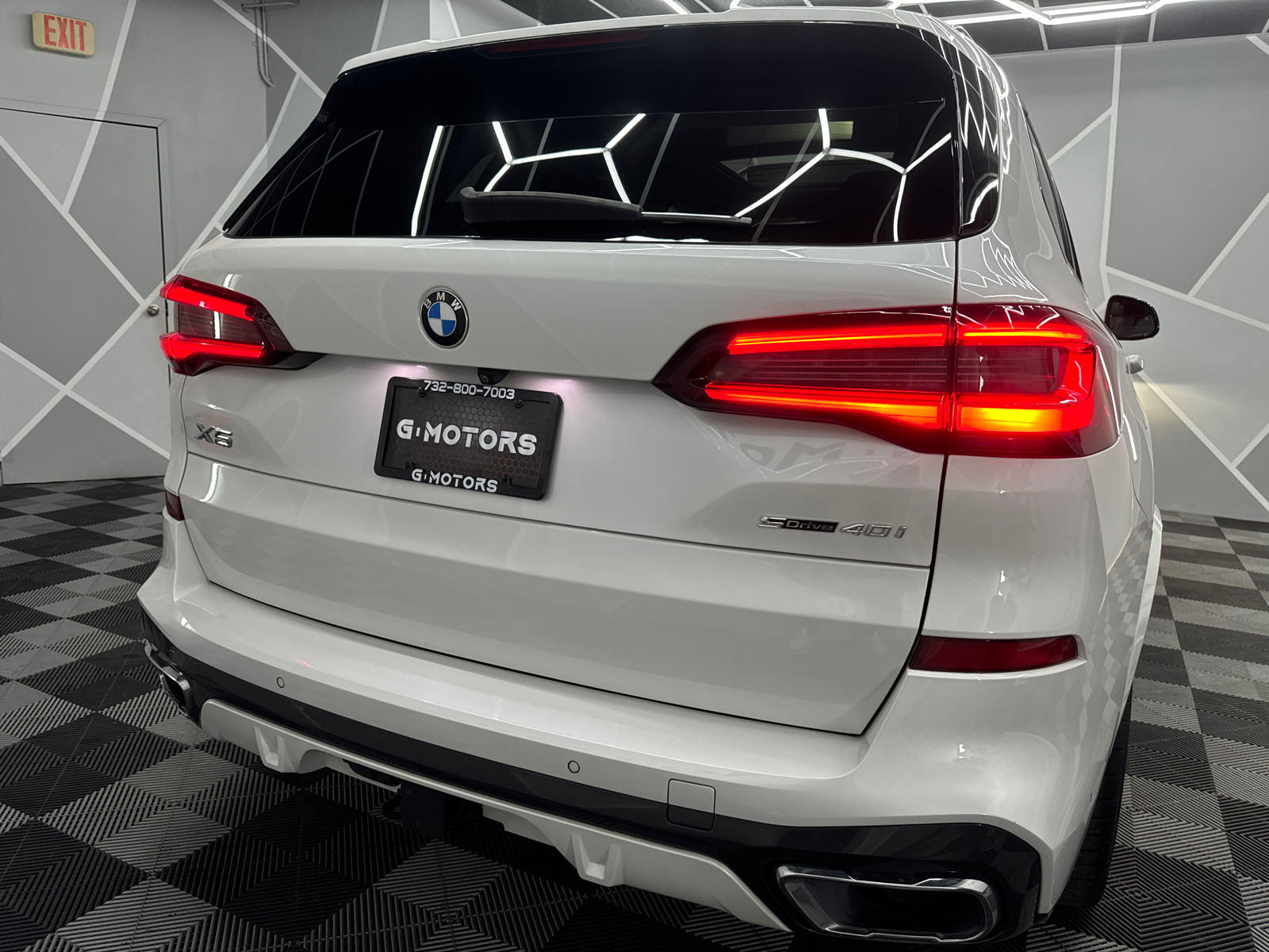 2022 BMW X5 sDrive40i Sport Utility 4D 8