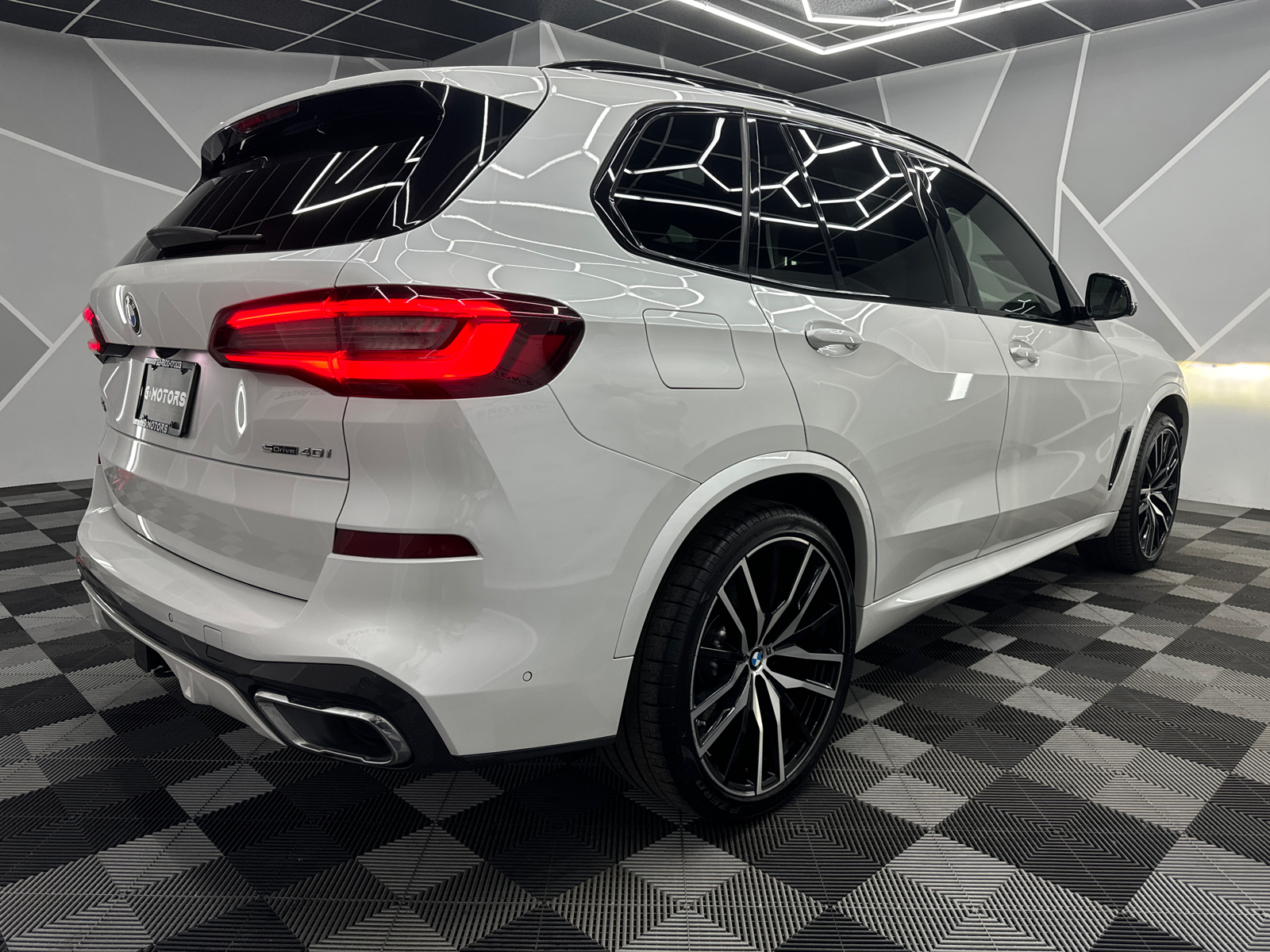 2022 BMW X5 sDrive40i Sport Utility 4D 10