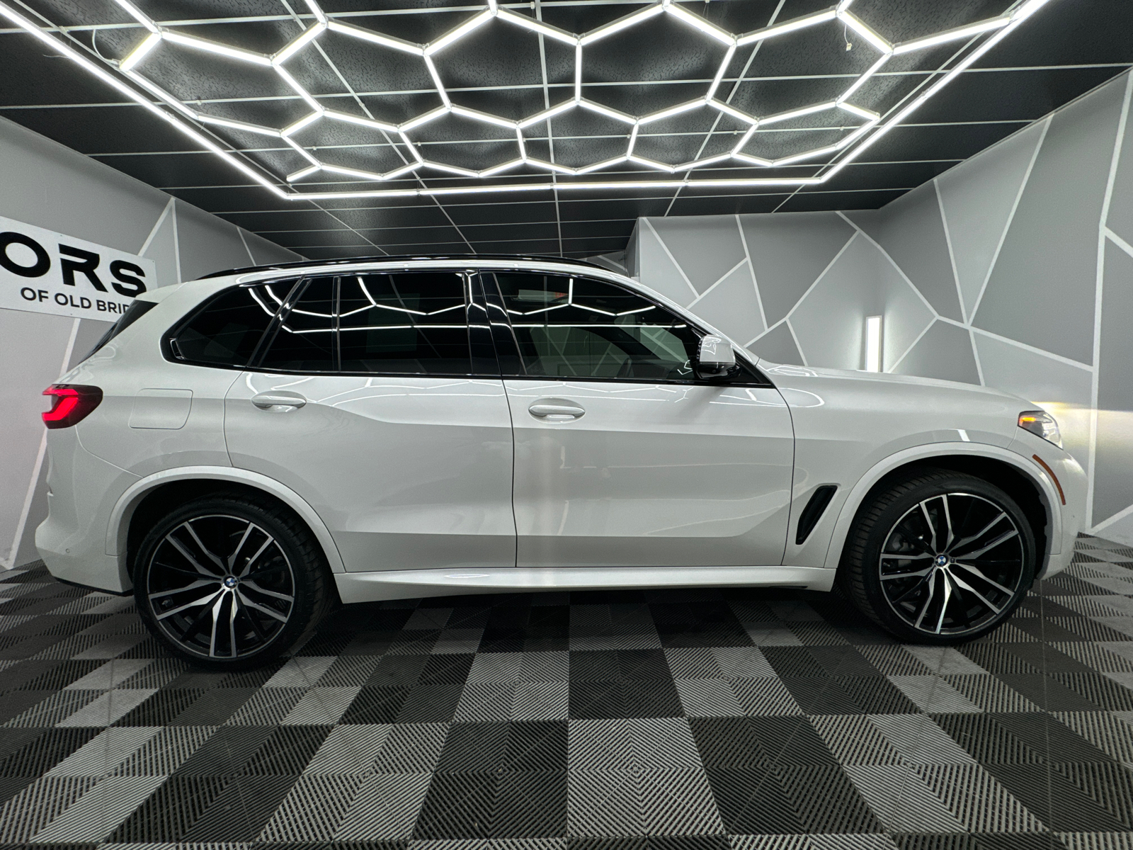 2022 BMW X5 sDrive40i Sport Utility 4D 11